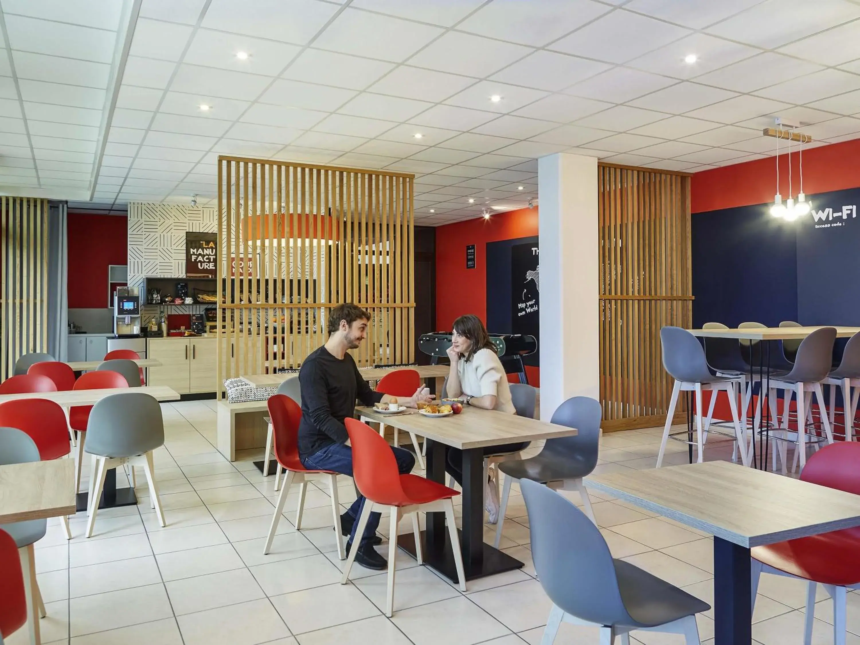 Property building in Aparthotel Adagio Access Avignon Property building in Aparthotel Adagio Access Avignon