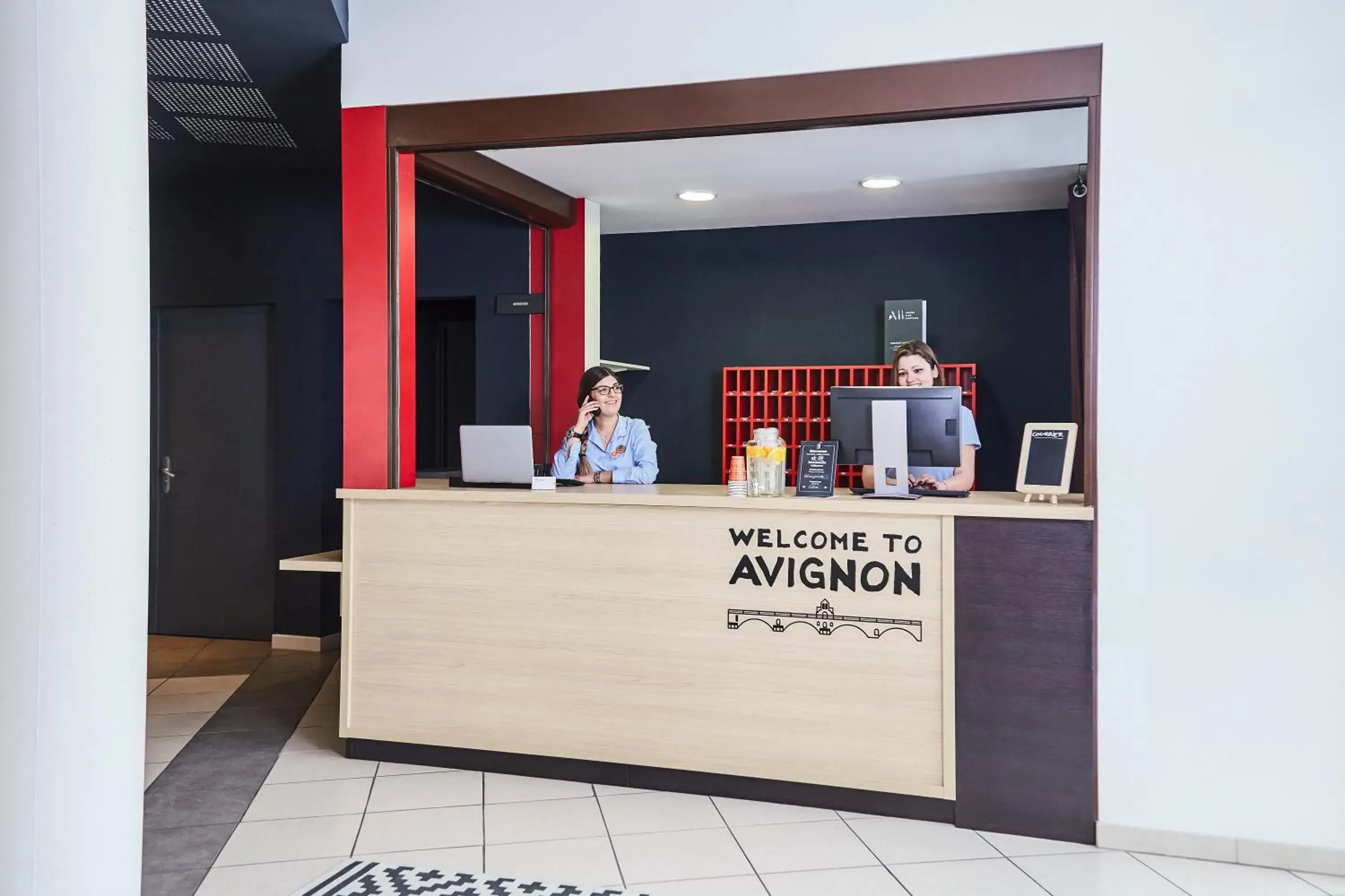 Lobby or reception in Aparthotel Adagio Access Avignon Lobby or reception in Aparthotel Adagio Access Avignon