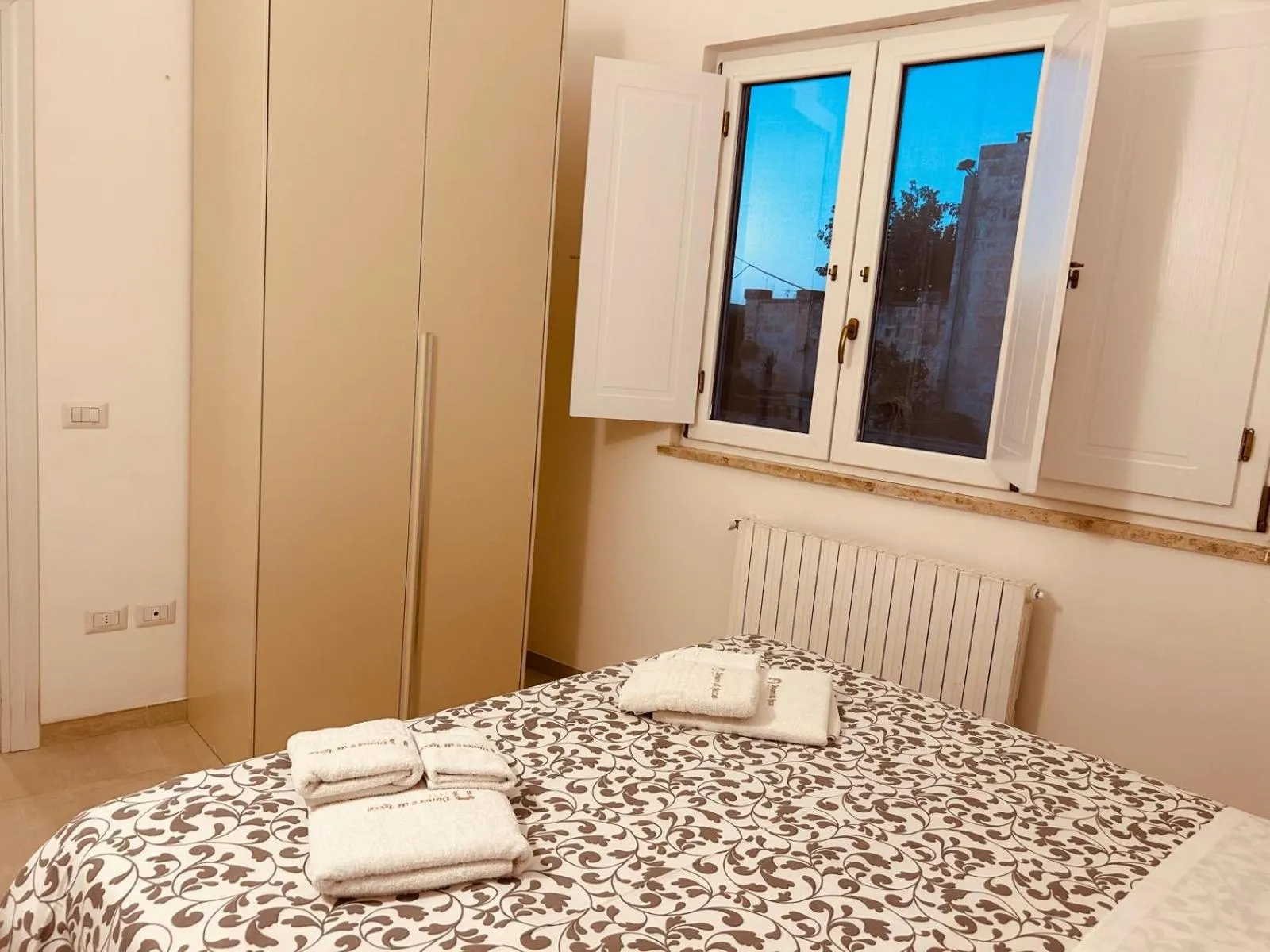 wardrobe, Bed in Dimore di Lecce - La Corte