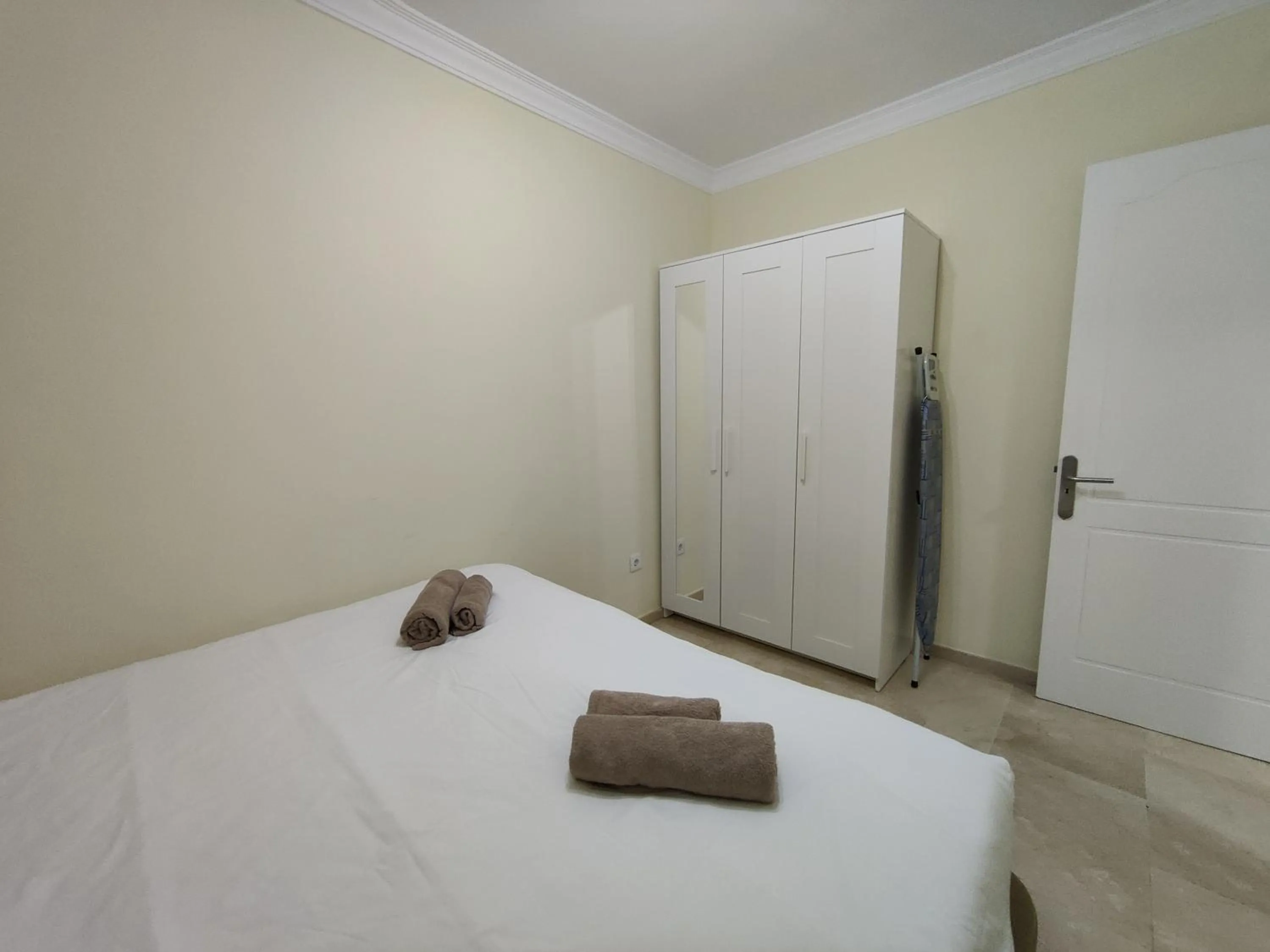 Bed in Los Nidos
