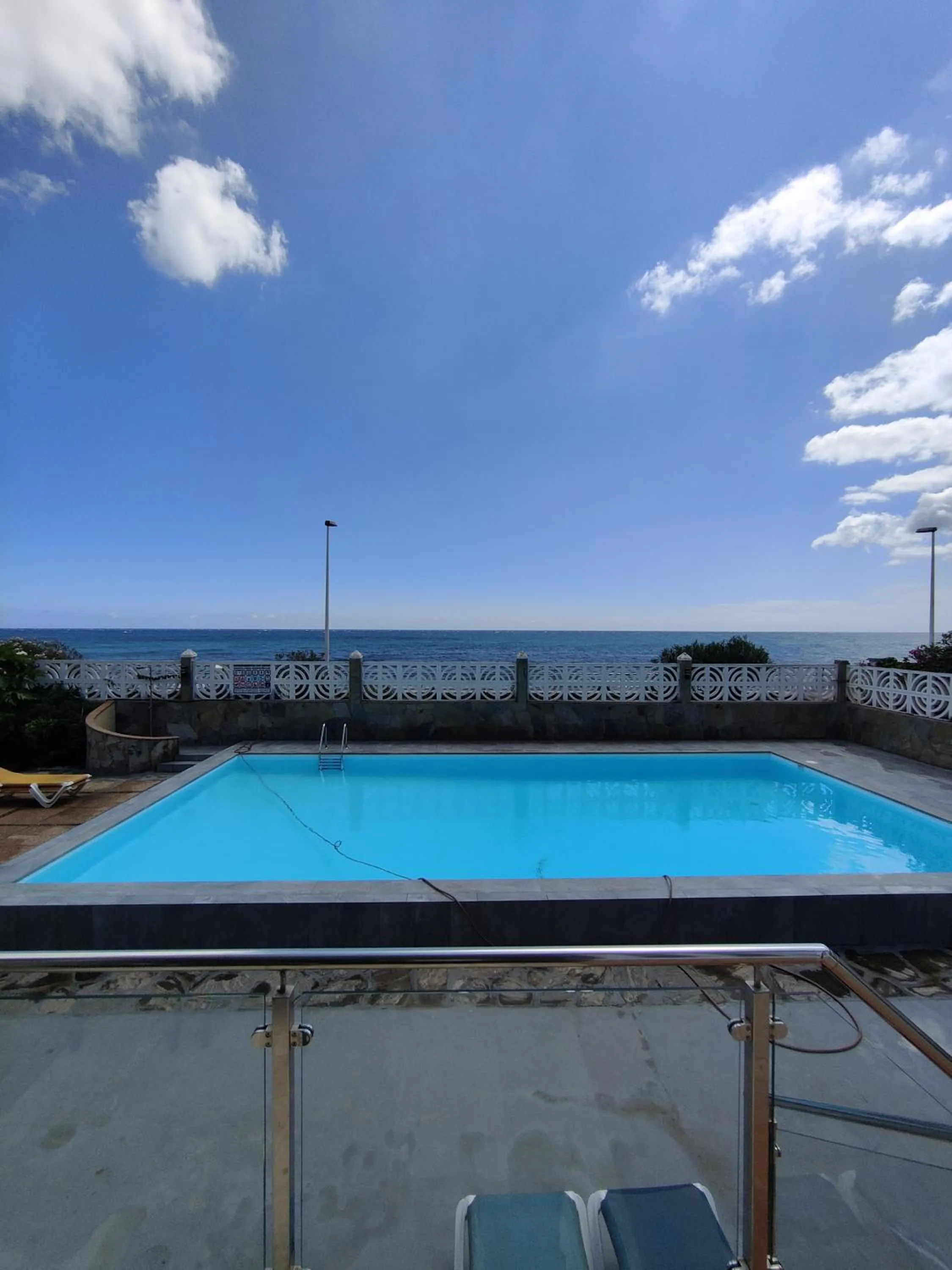 Pool view in Los Nidos