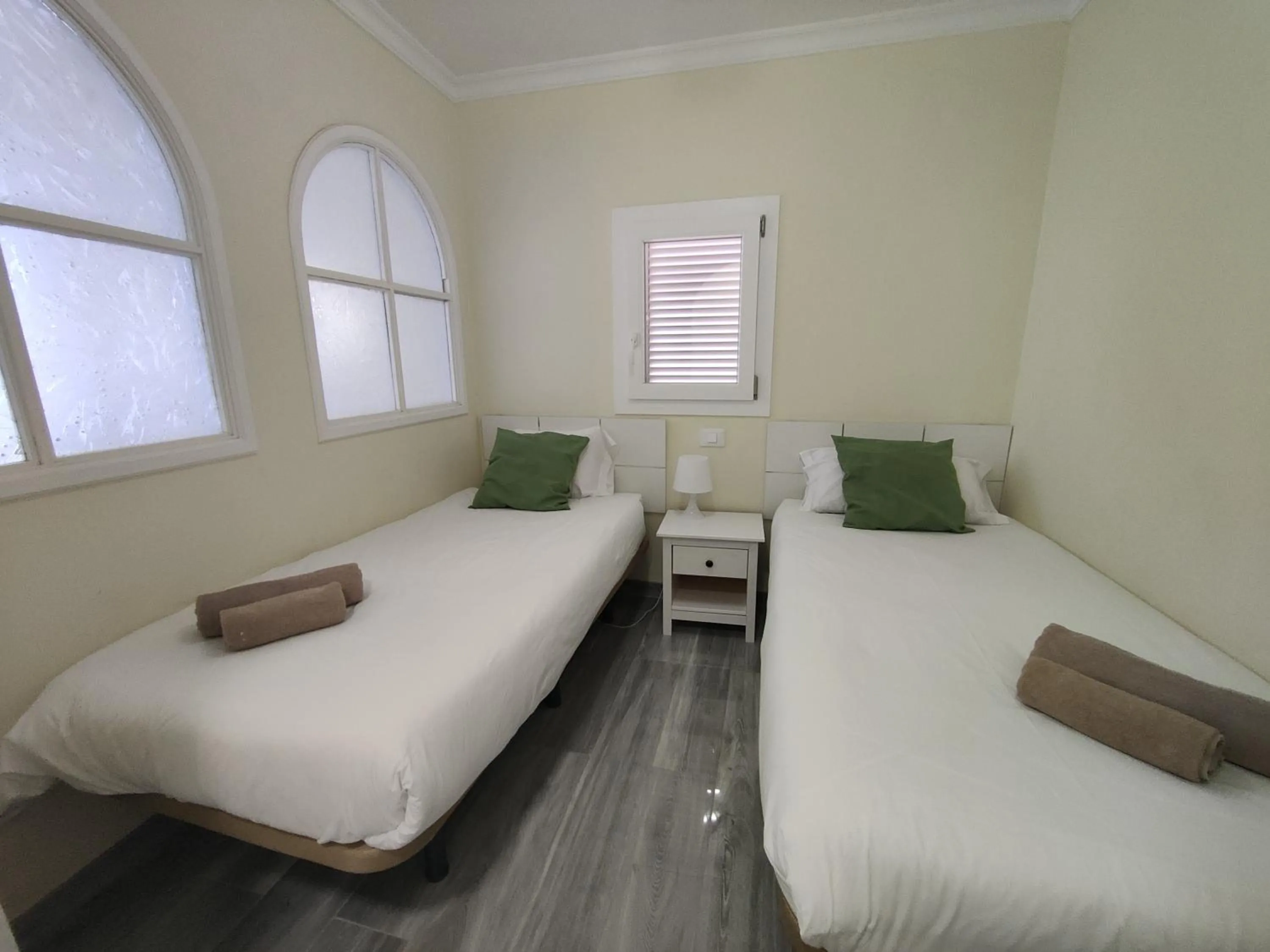 Bed in Los Nidos