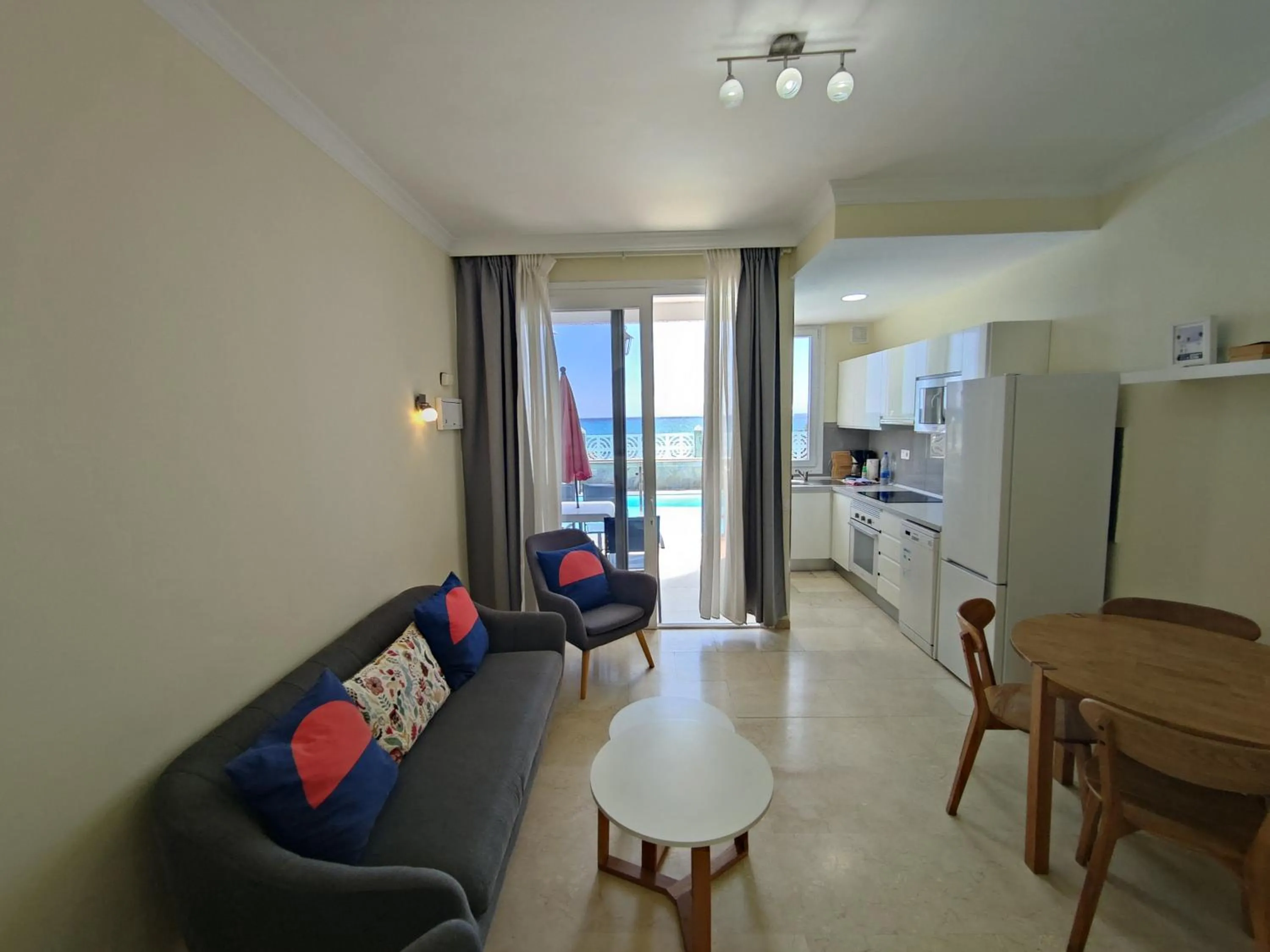Kitchen or kitchenette in Los Nidos