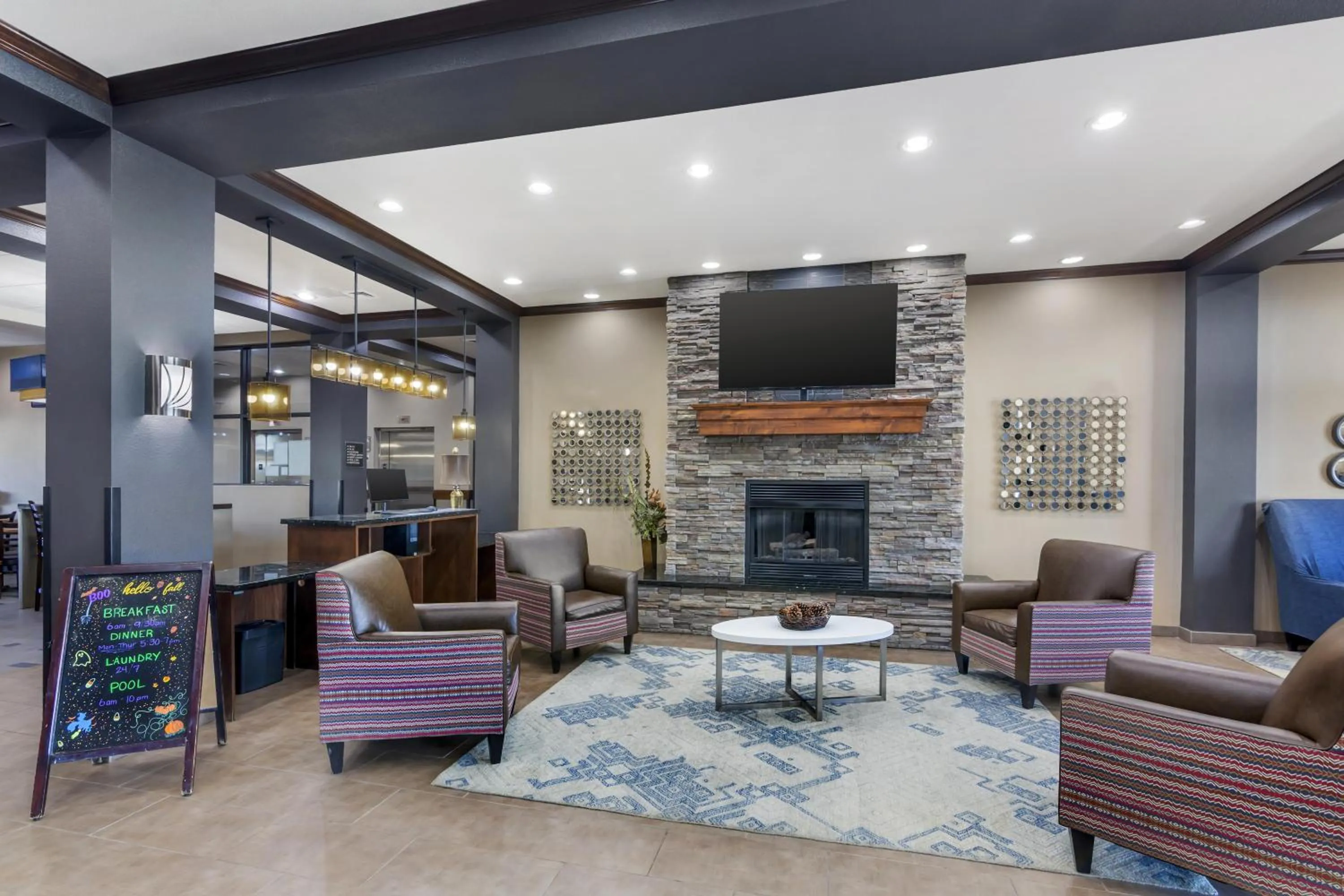 Lobby or reception in Best Western Plus Williston Hotel & Suites
