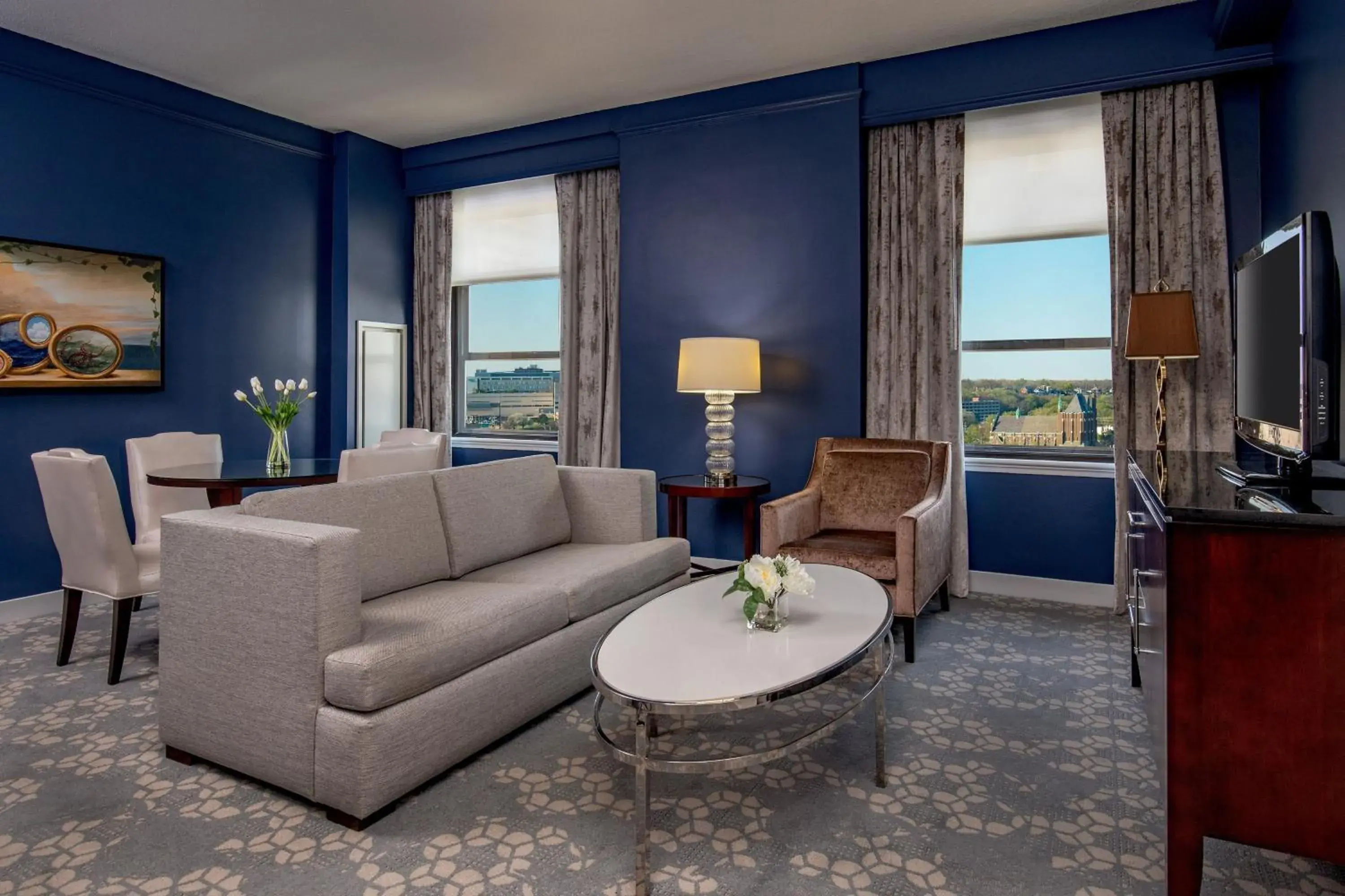 One-Bedroom Double Suite in Peoria Marriott Pere Marquette One-Bedroom Double Suite in Peoria Marriott Pere Marquette