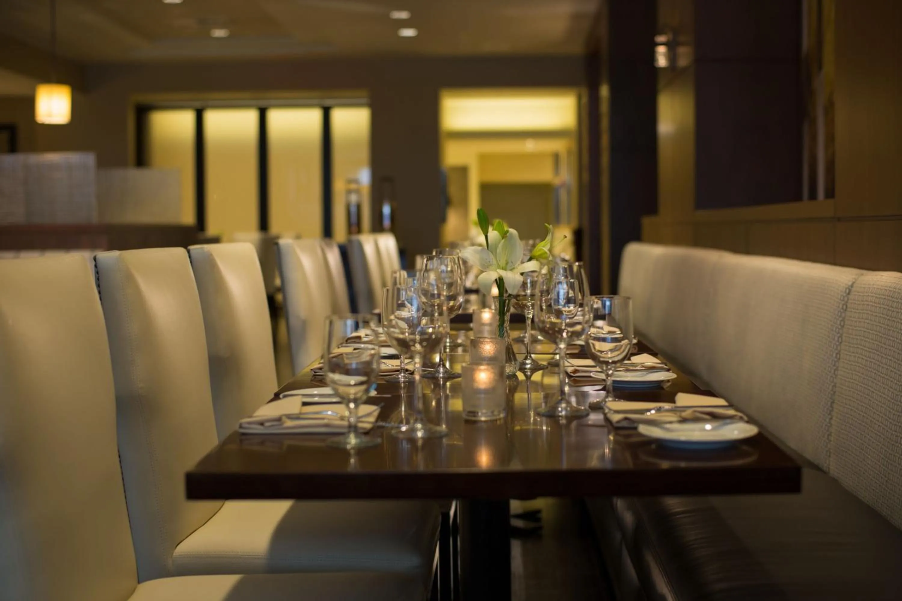 Restaurant/places to eat in Peoria Marriott Pere Marquette