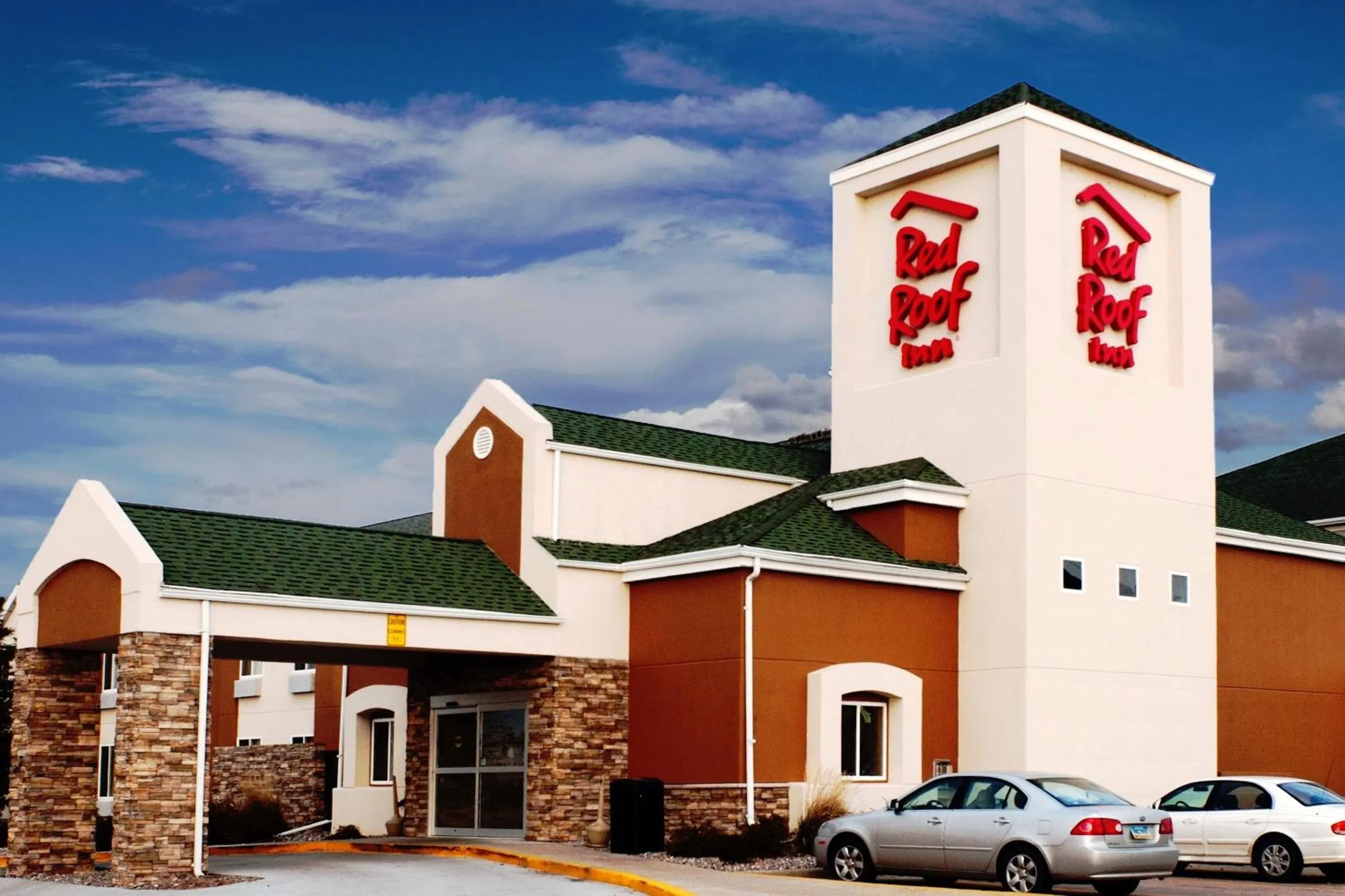 Property building in Red Roof Inn Fargo - I-94/Medical Center