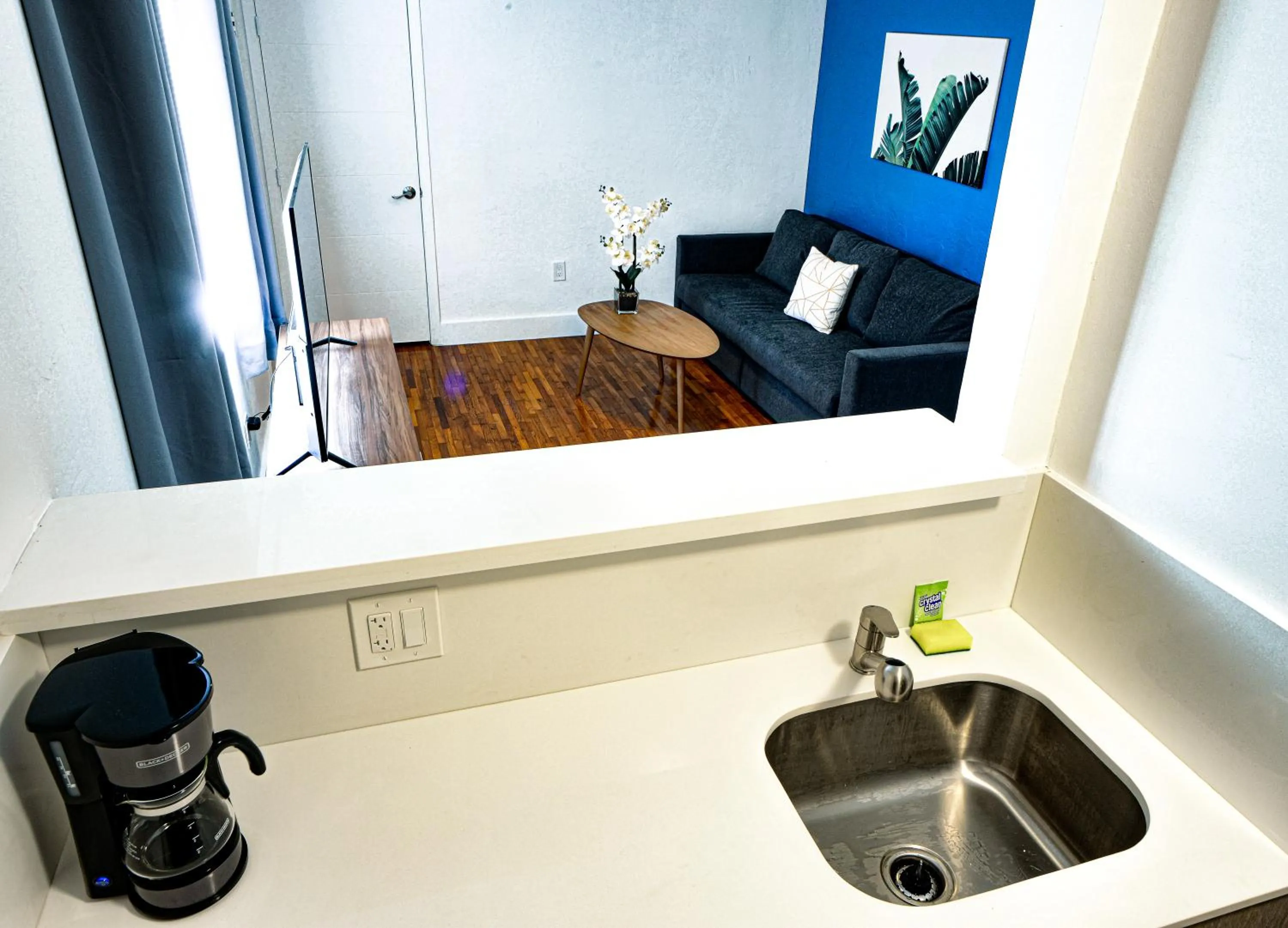 Kitchen or kitchenette in Broadwaysuites Downtown By RocketStay