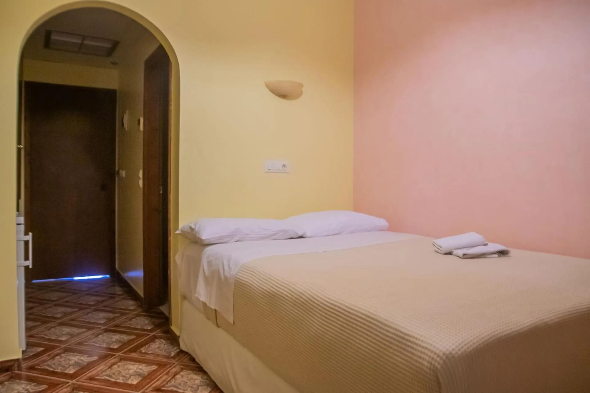 Bed in Hotel Astoria