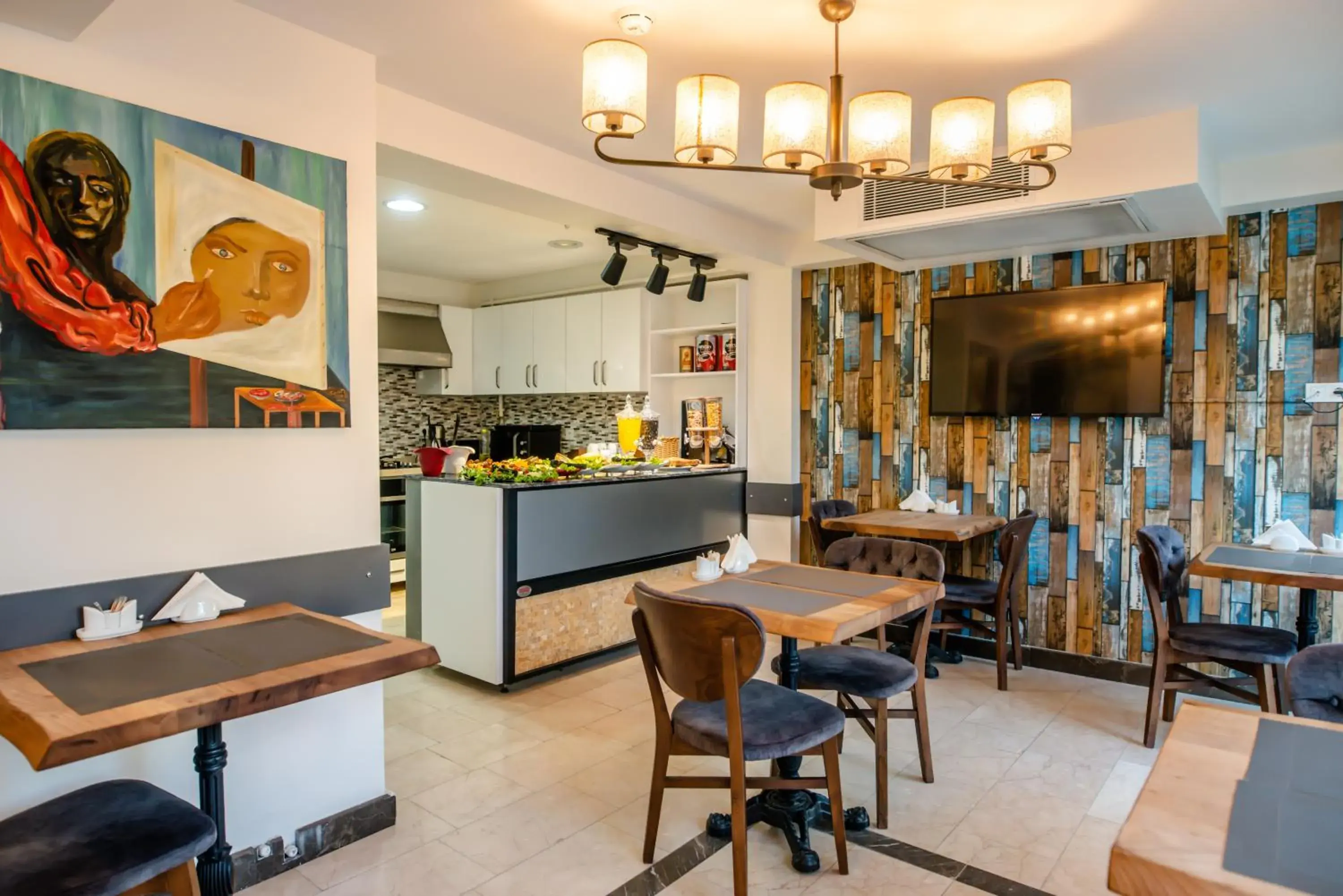 Restaurant/places to eat in The Camelot Hotel Restaurant/places to eat in The Camelot Hotel