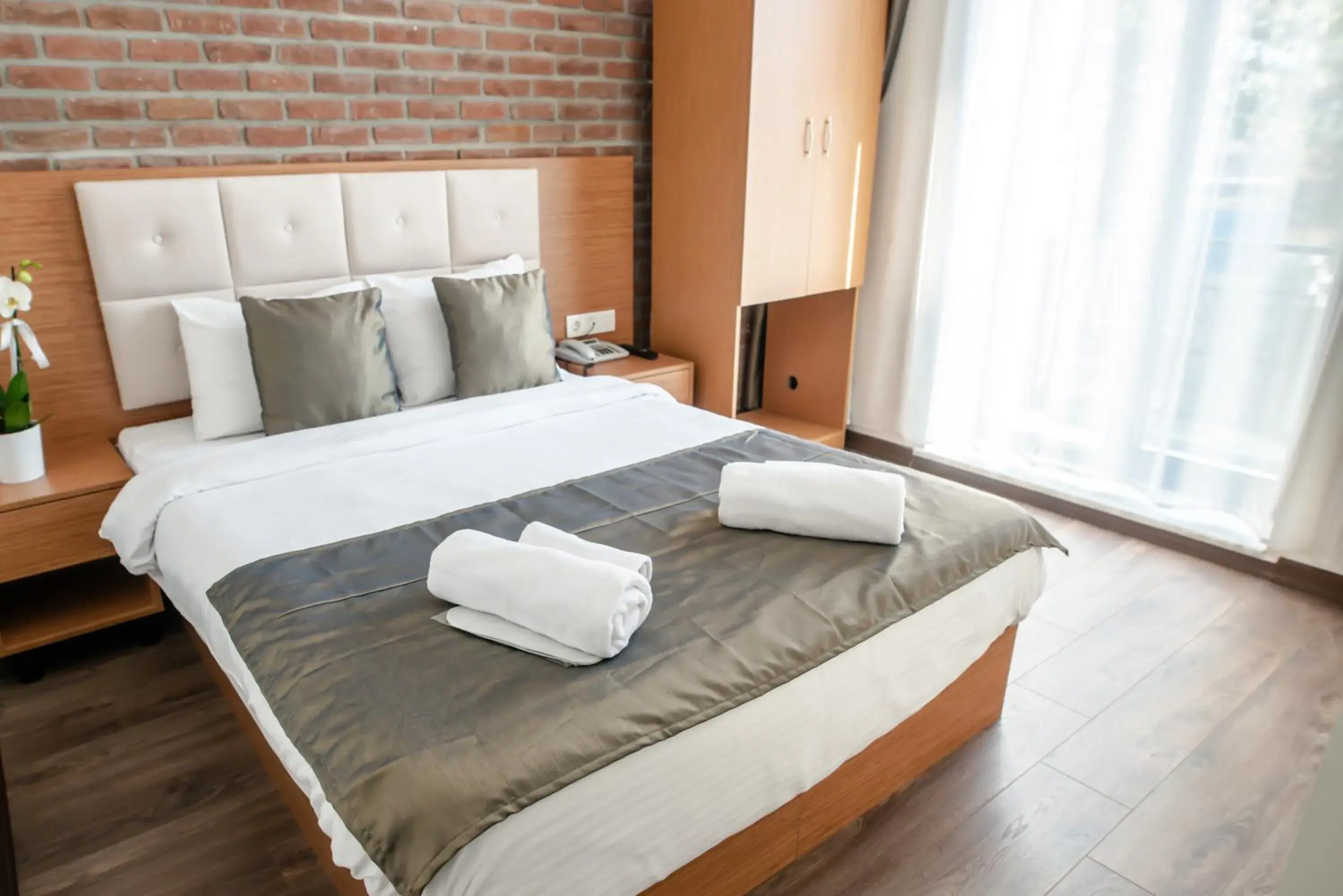 Photo of the whole room, Bed in The Camelot Hotel Photo of the whole room, Bed in The Camelot Hotel