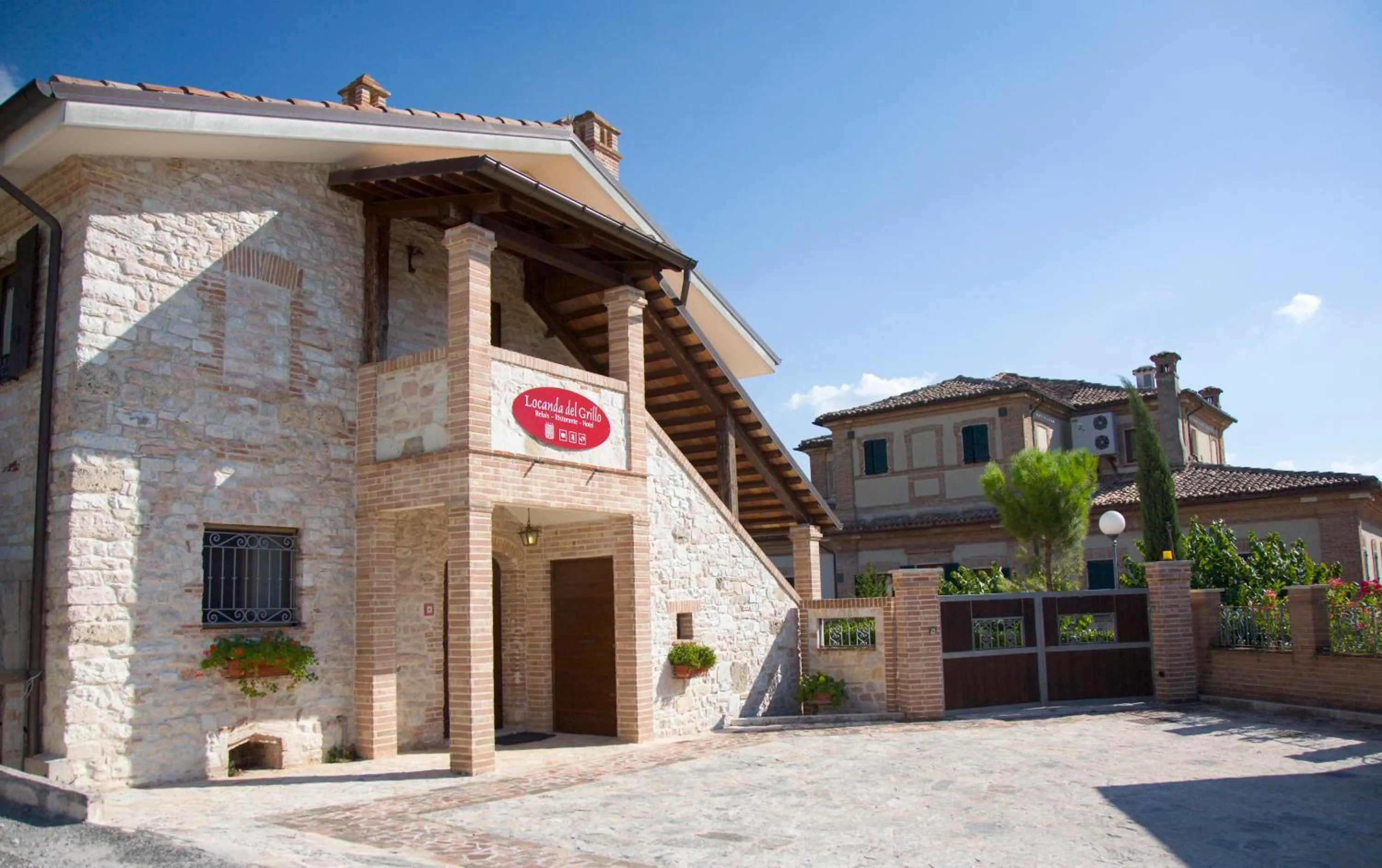 Property building in Marchese Del Grillo