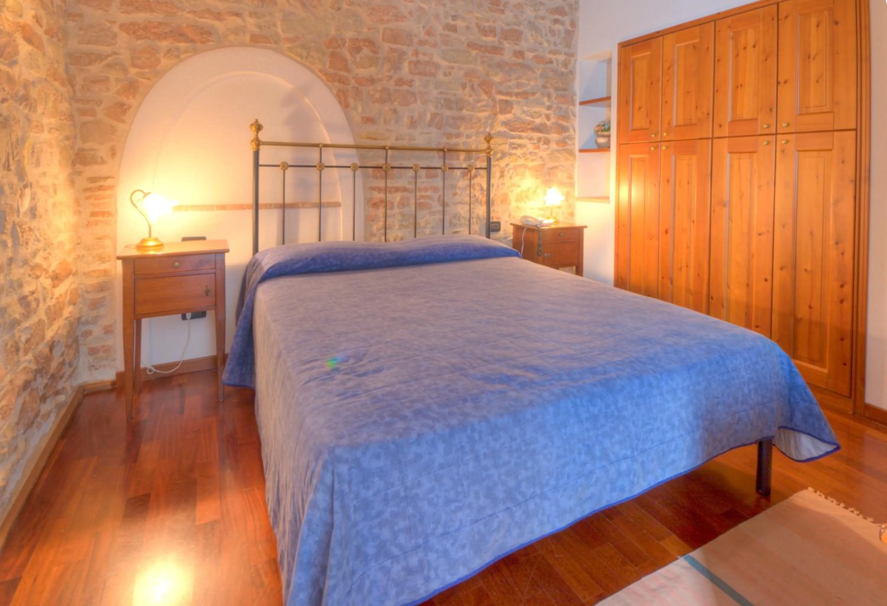 Shower, Bed in Marchese Del Grillo