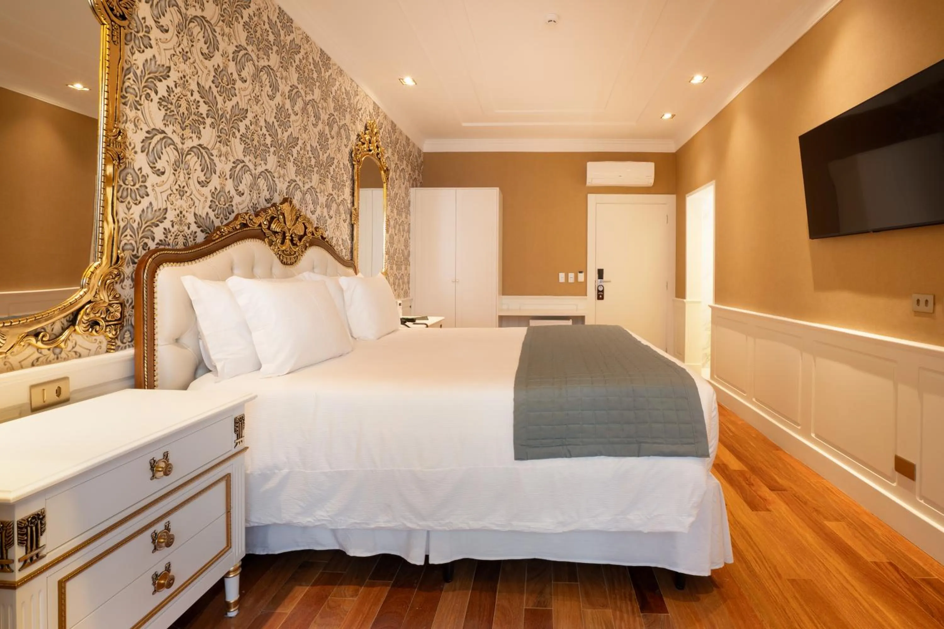 Bed in Pousada Luis XV