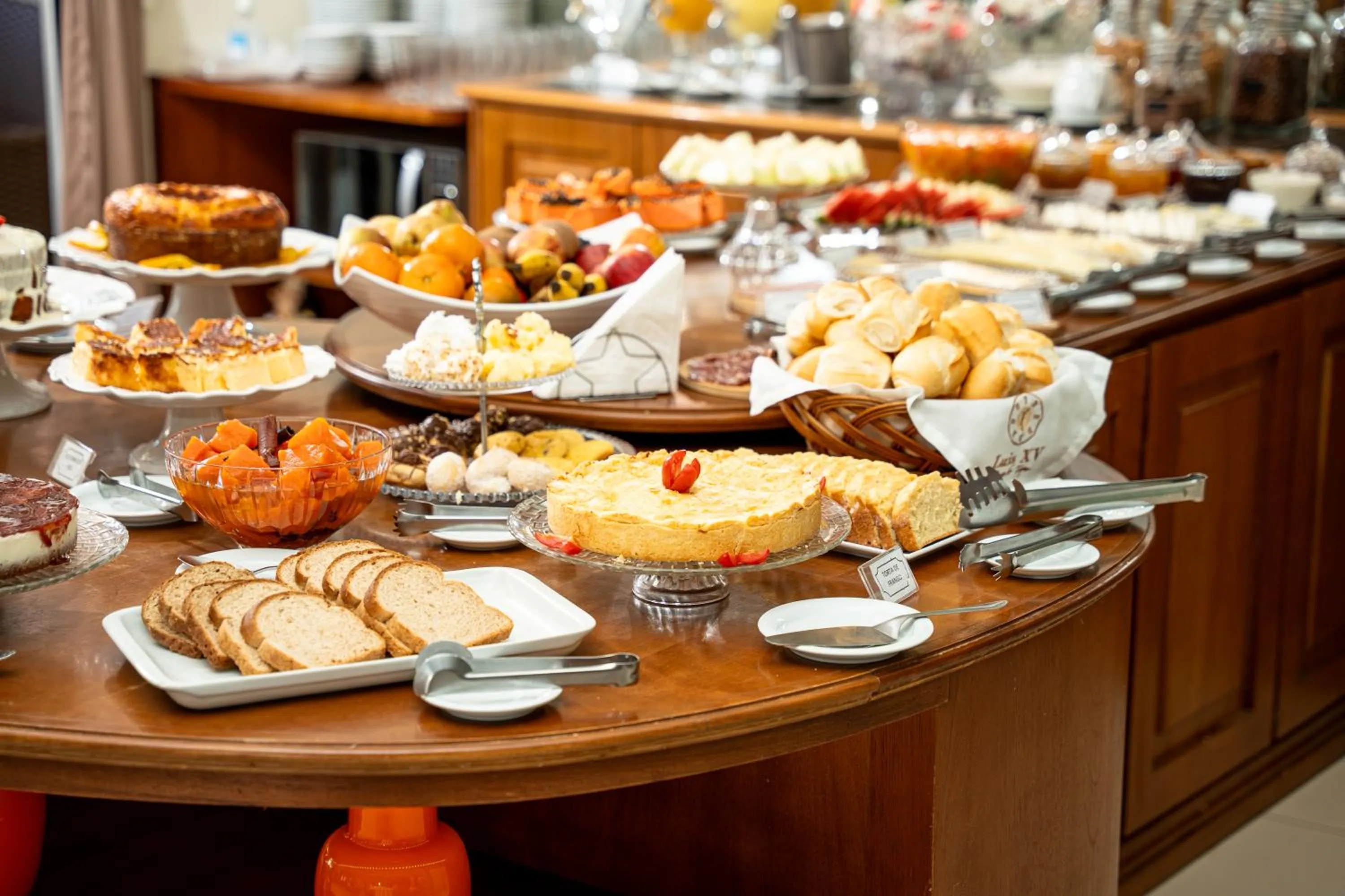 Buffet breakfast in Pousada Luis XV