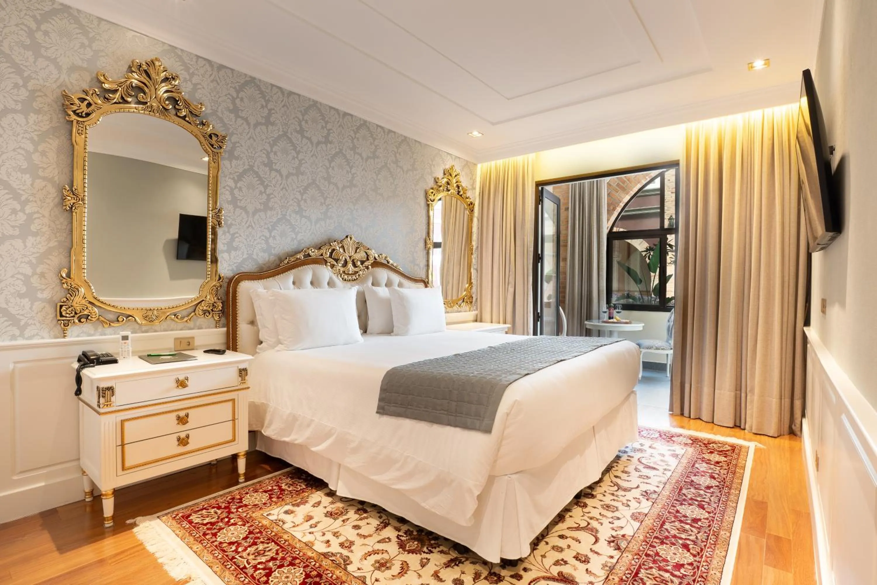 Bed in Pousada Luis XV