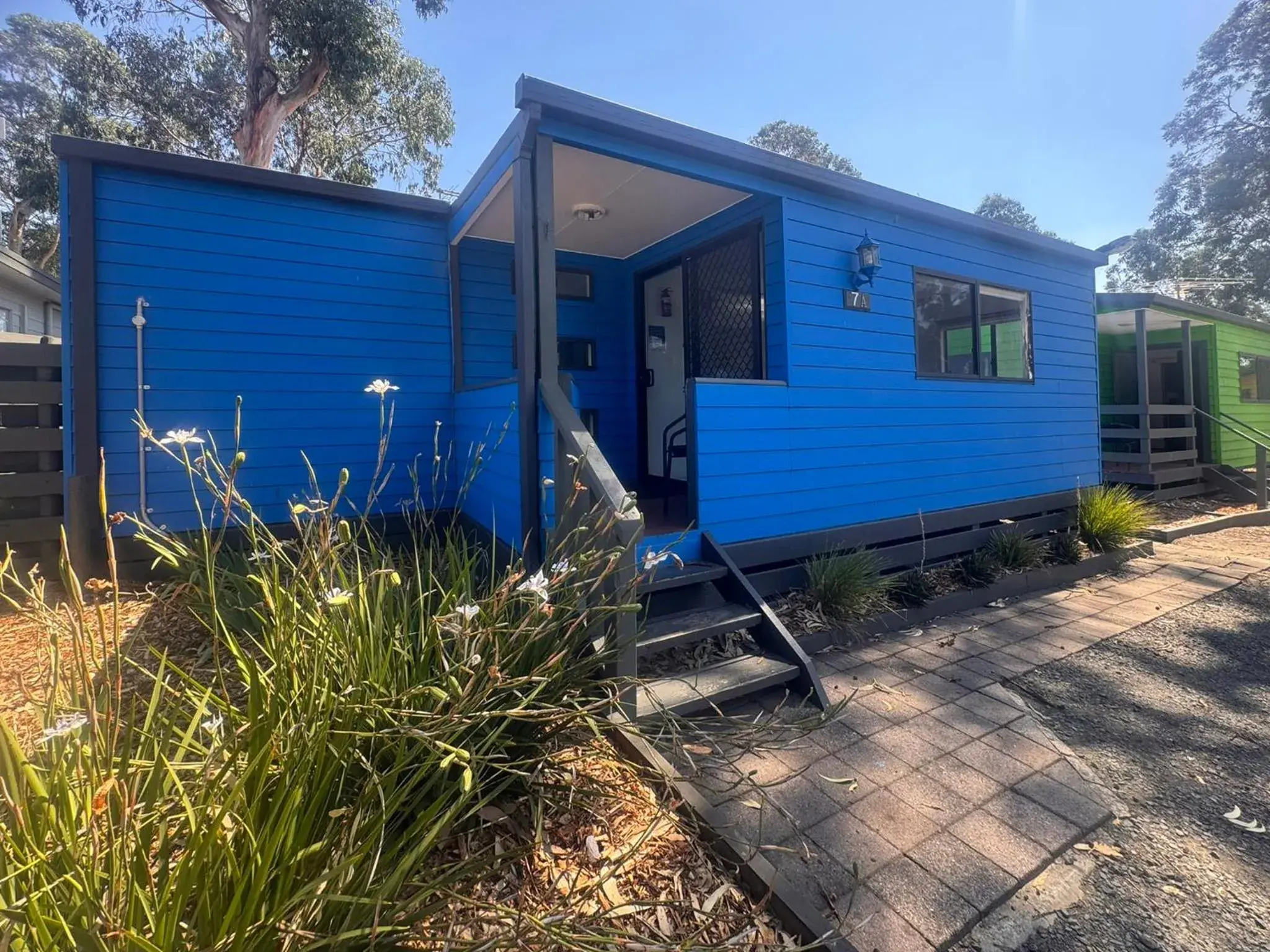 Standard Cabin (Sleeps 4) in Phillip Island Park Lane Holiday Park Standard Cabin (Sleeps 4) in Phillip Island Park Lane Holiday Park