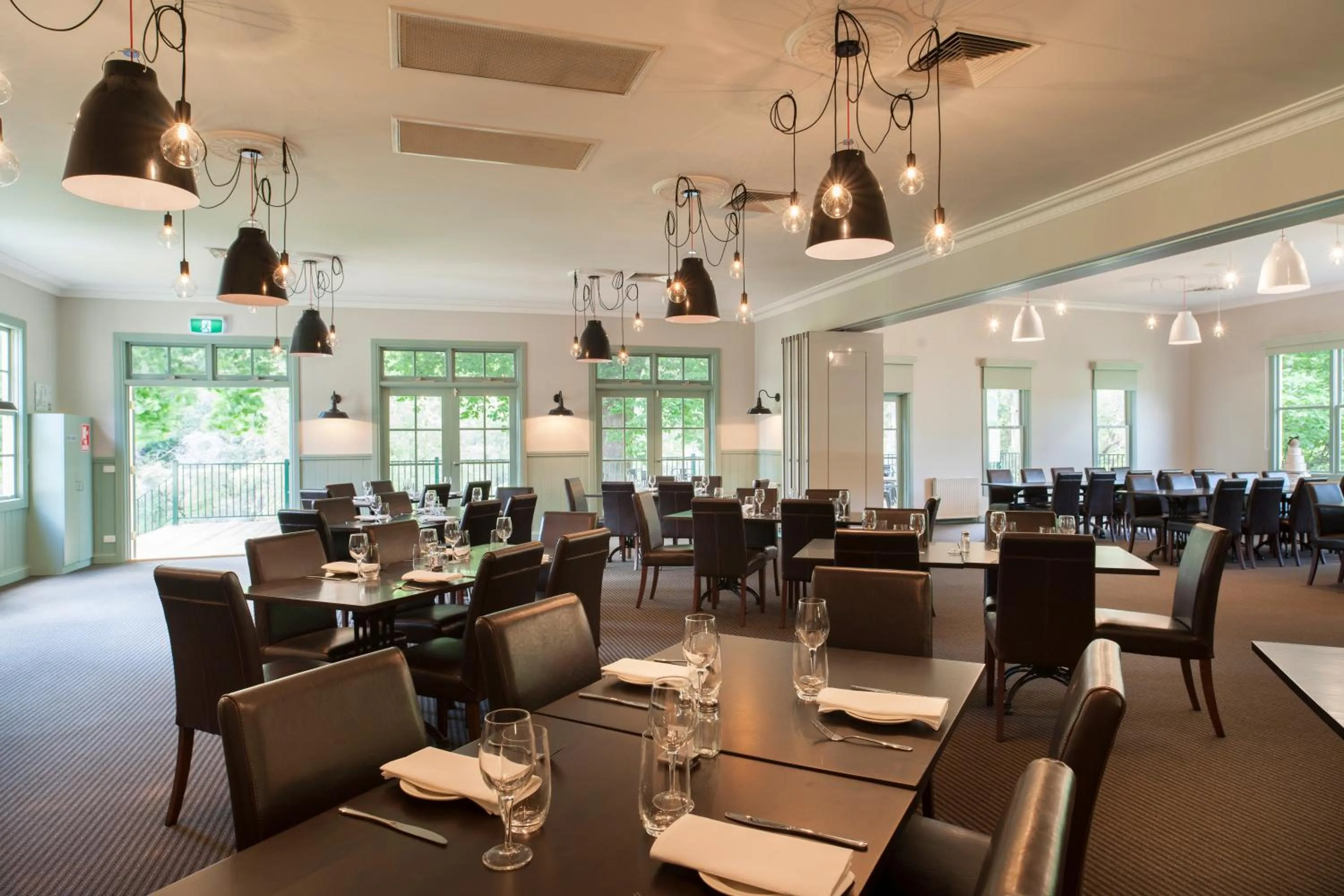 Restaurant/places to eat in Oscar's On The Yarra