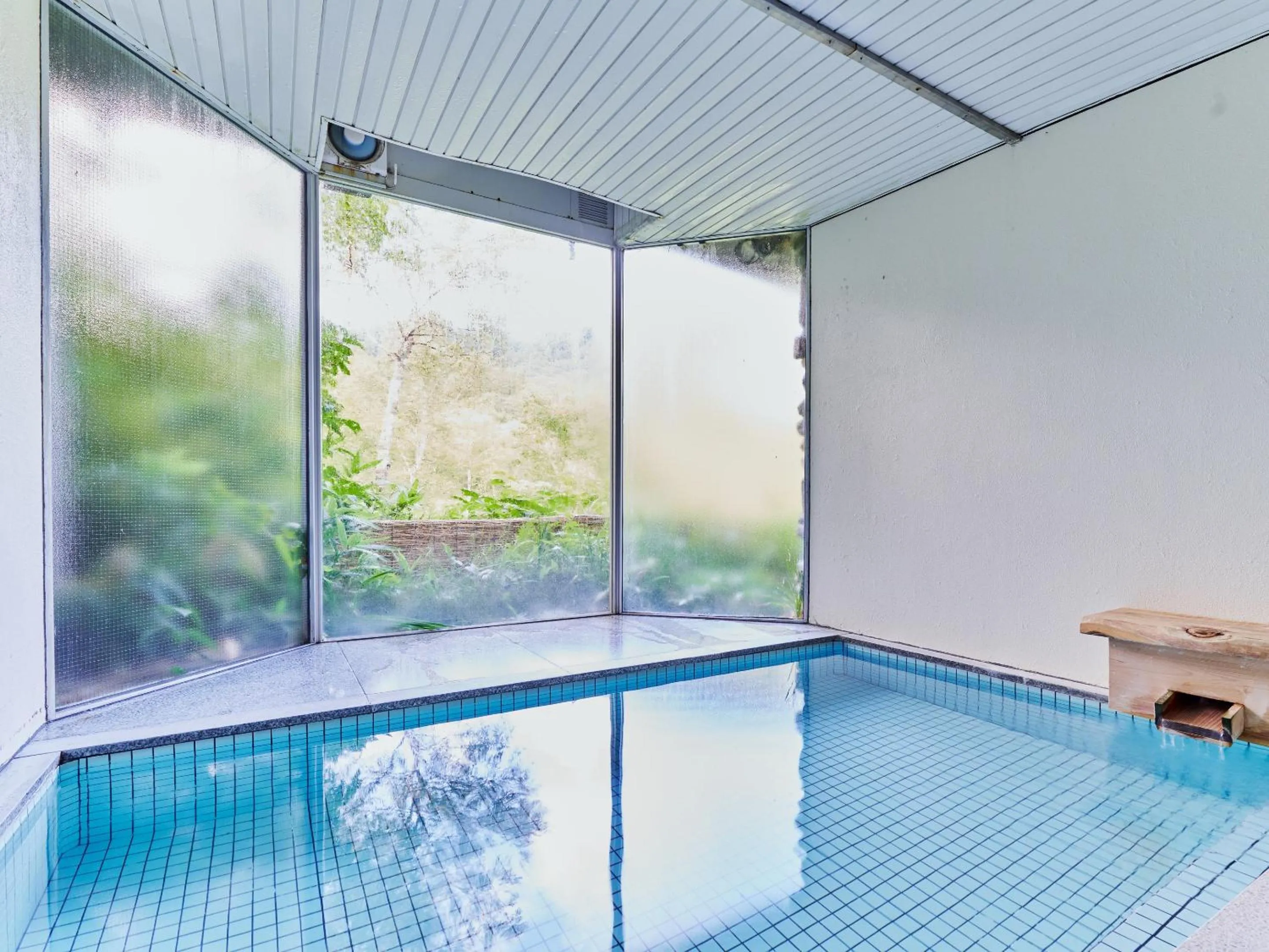 Public Bath in Ishinoyu Lodge