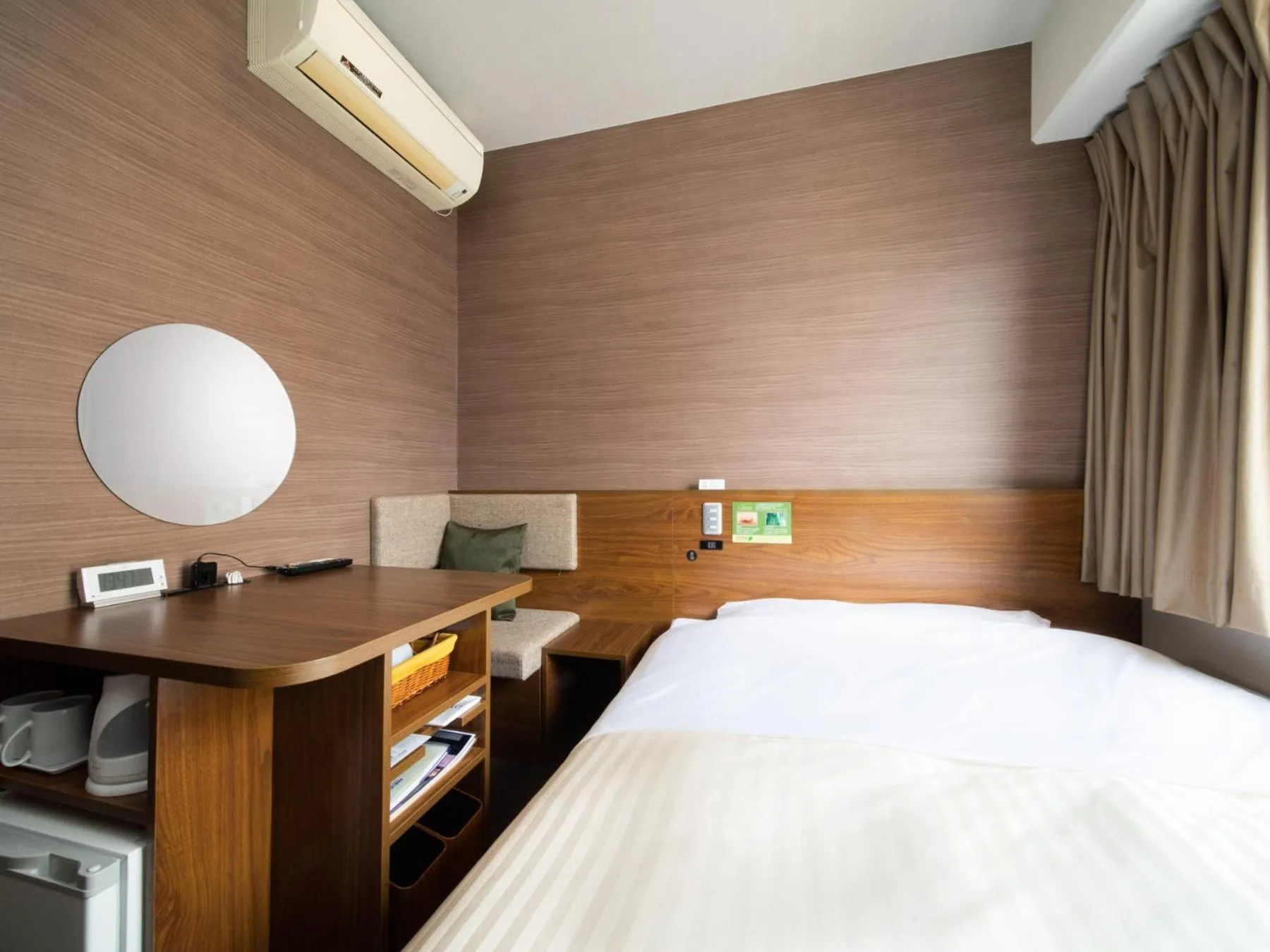 Photo of the whole room, Bed in Natural Hot Spring SUPER HOTEL Kumamoto Chamber of Commerce