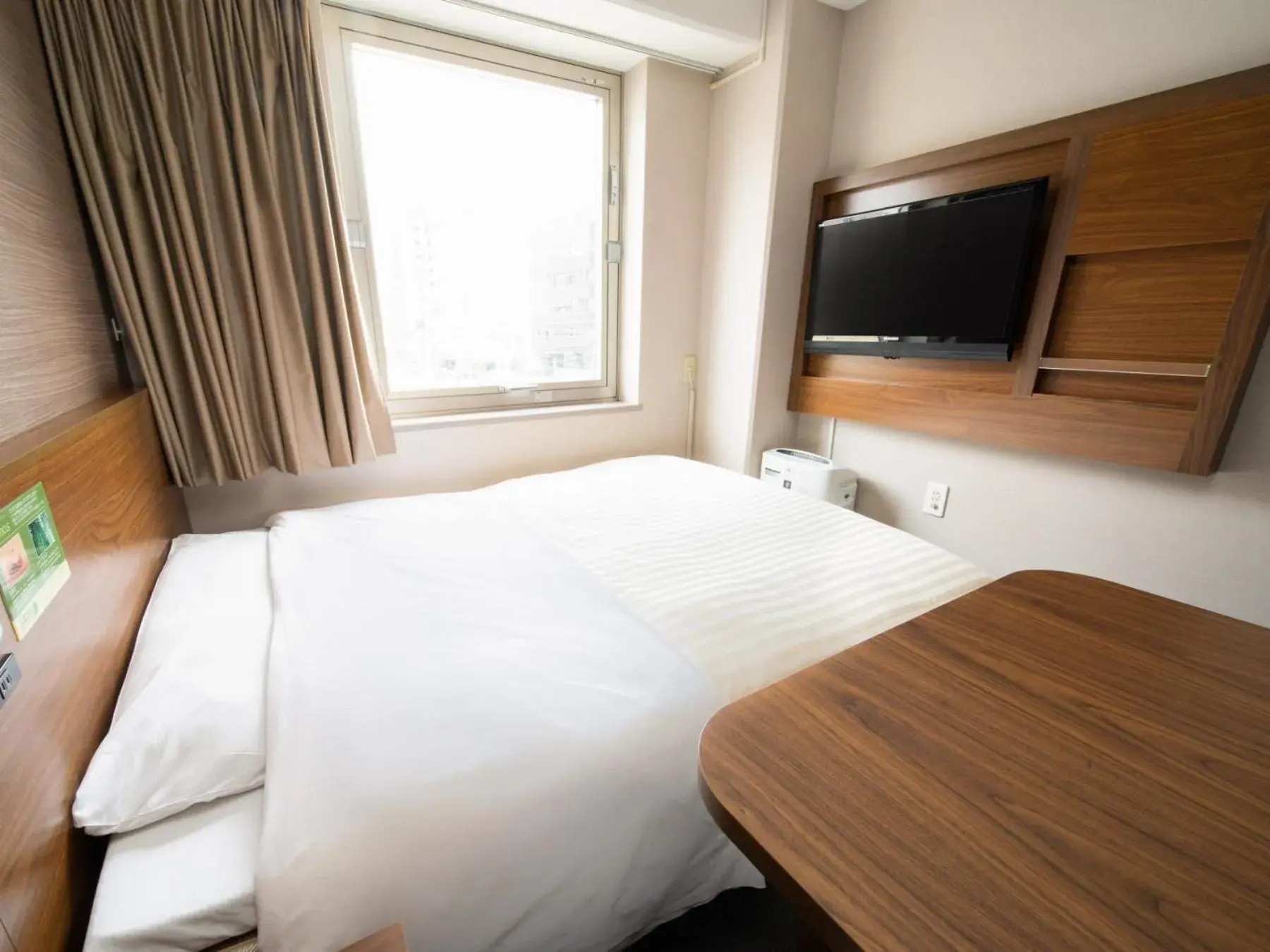 Photo of the whole room, Bed in Natural Hot Spring SUPER HOTEL Kumamoto Chamber of Commerce Photo of the whole room, Bed in Natural Hot Spring SUPER HOTEL Kumamoto Chamber of Commerce