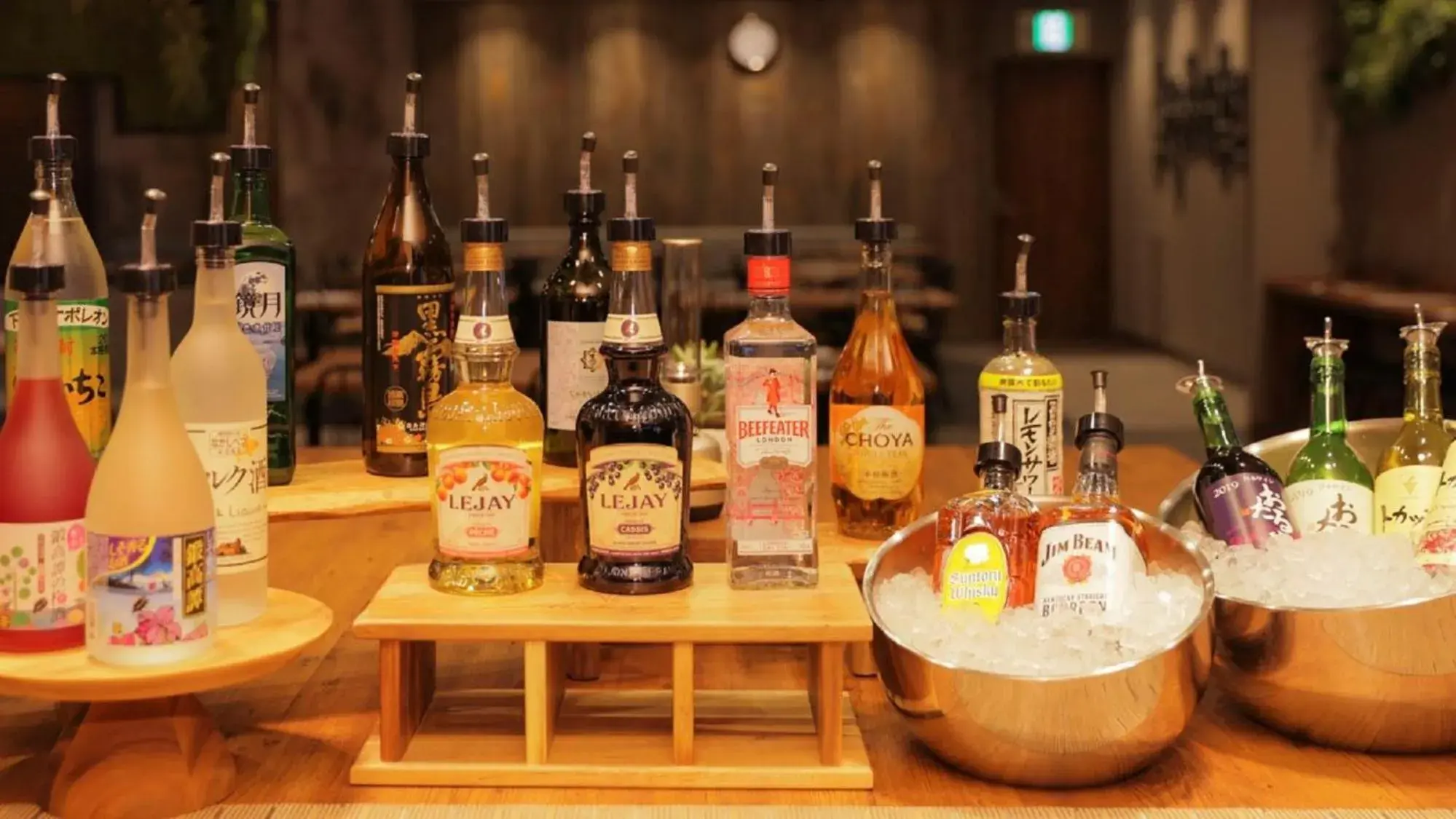 Lounge or bar in Natural Hot Spring SUPER HOTEL Kumamoto Chamber of Commerce Lounge or bar in Natural Hot Spring SUPER HOTEL Kumamoto Chamber of Commerce