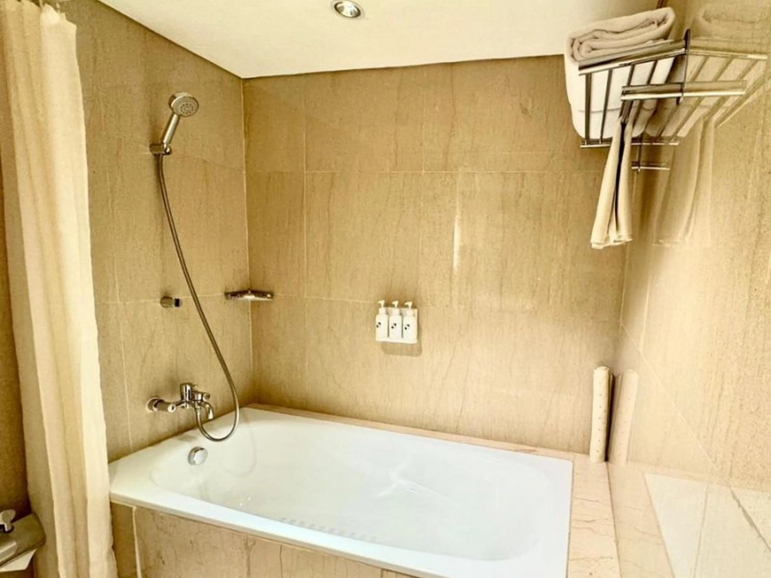 Bathroom in Swiss-Belhotel Balikpapan