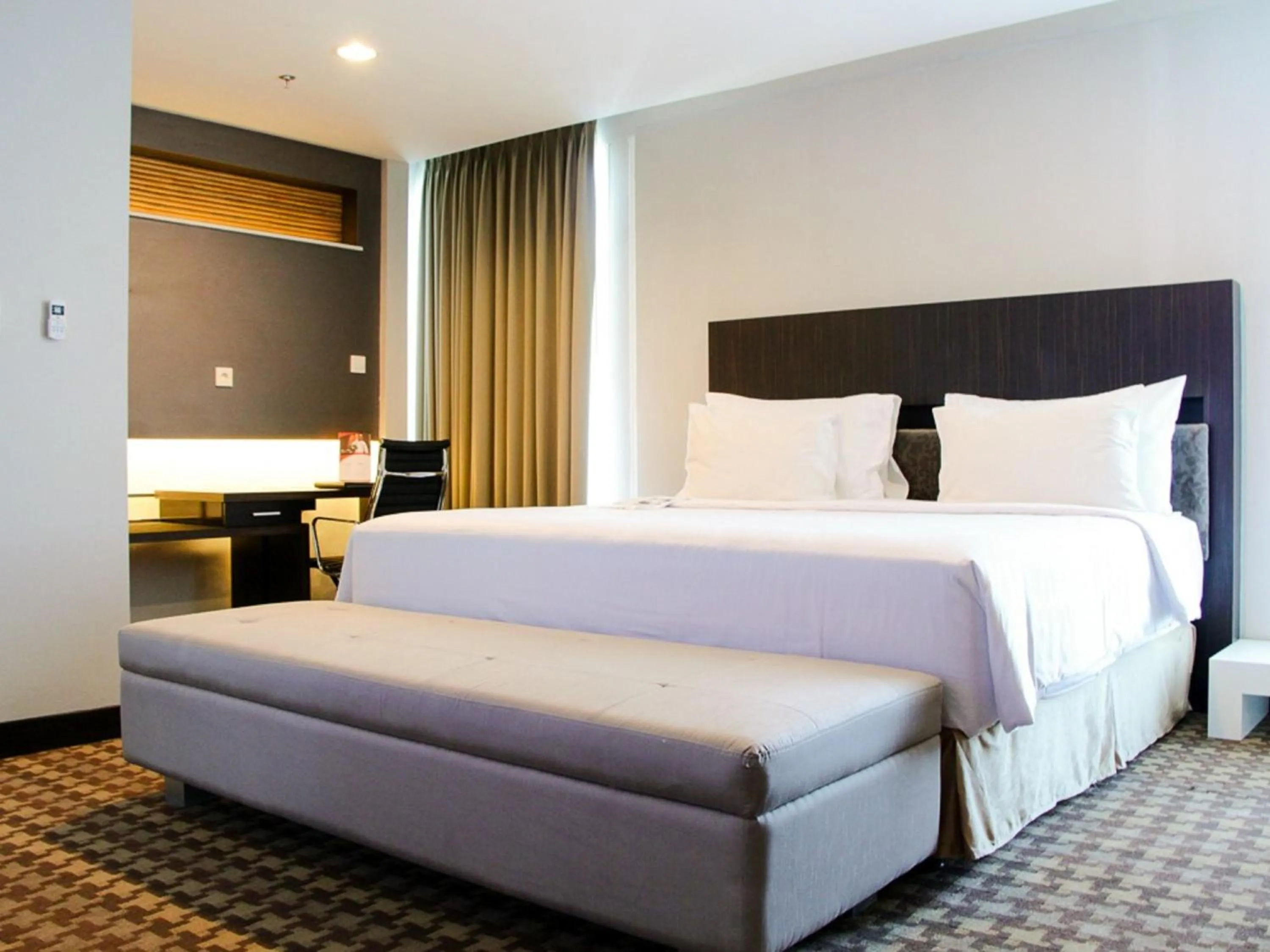 Bed in Swiss-Belhotel Balikpapan