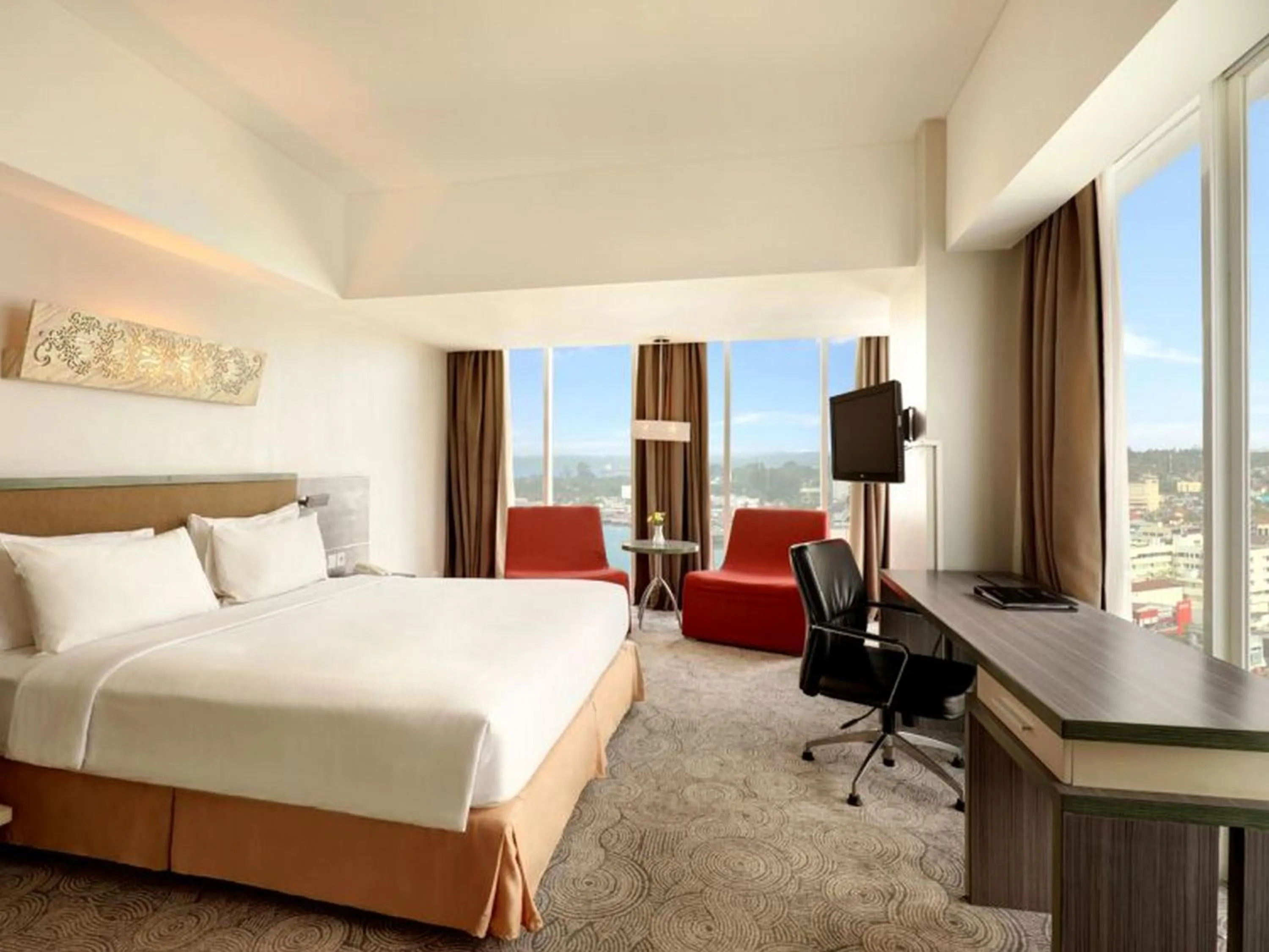 Bedroom, Bed in Swiss-Belhotel Balikpapan