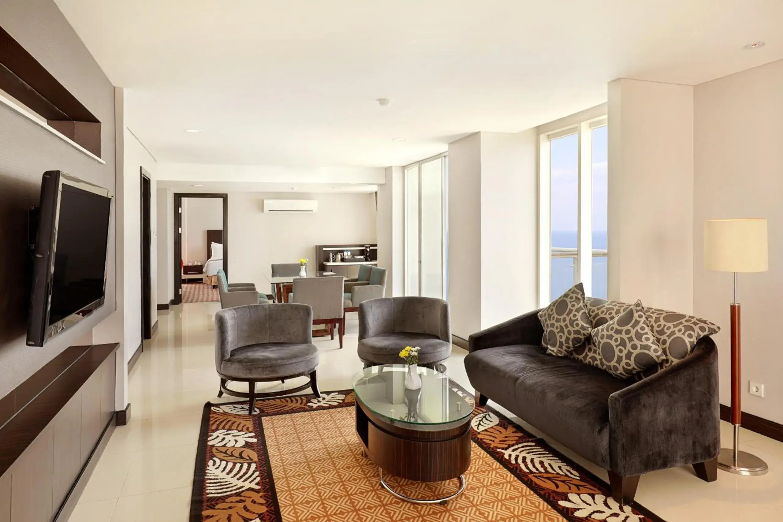 Living room in Swiss-Belhotel Balikpapan Living room in Swiss-Belhotel Balikpapan