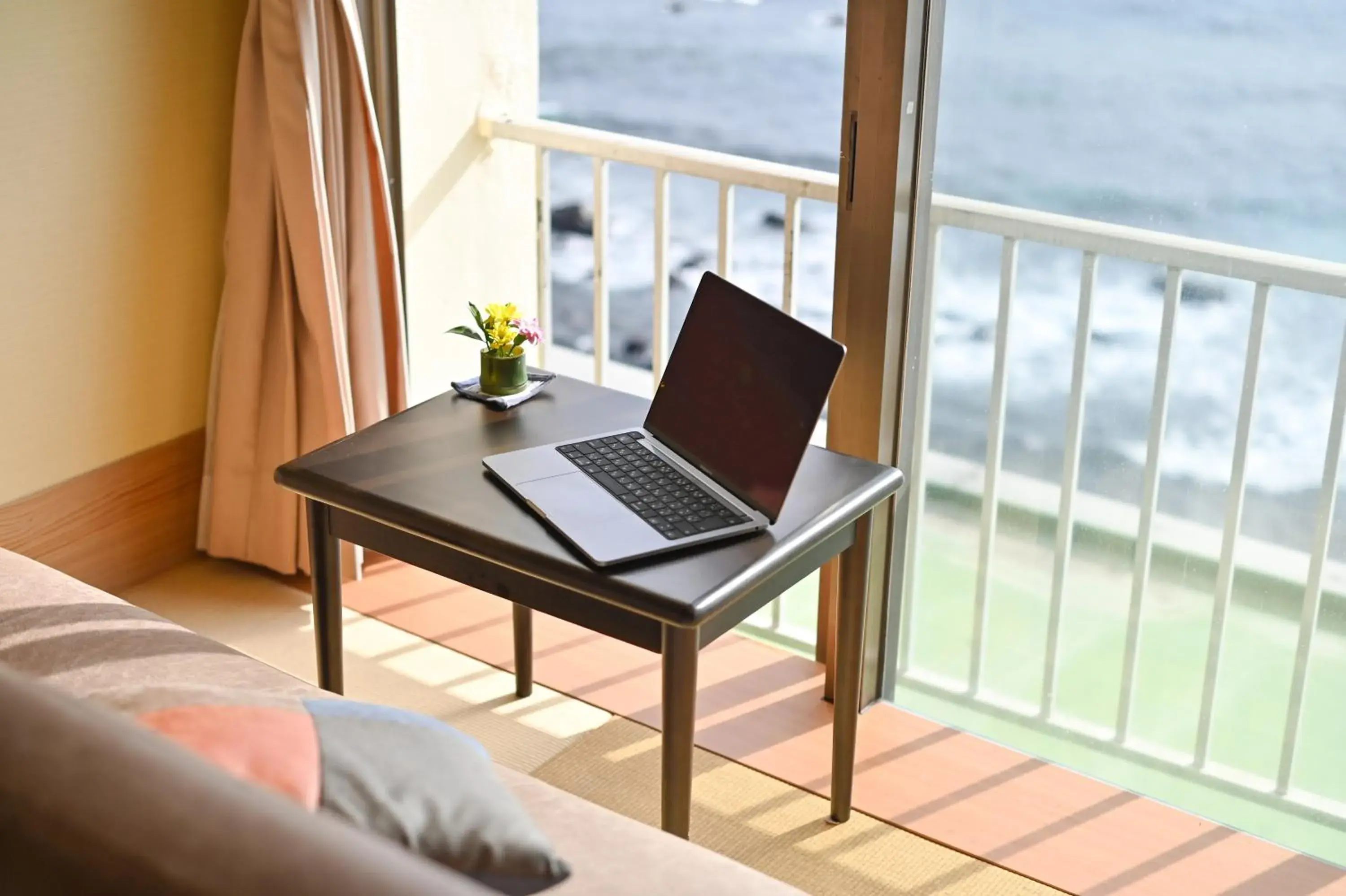 Standard Twin Room with Sea View - single occupancy in Inatori Tokai Hotel Yuen Standard Twin Room with Sea View - single occupancy in Inatori Tokai Hotel Yuen
