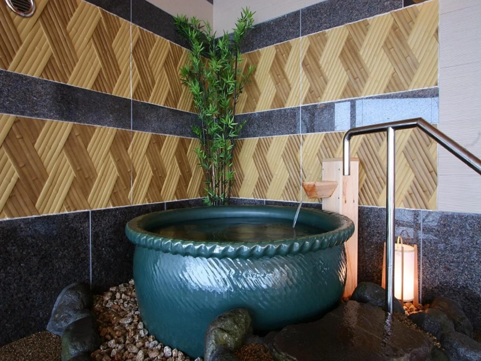 Hot Spring Bath in Inatori Tokai Hotel Yuen