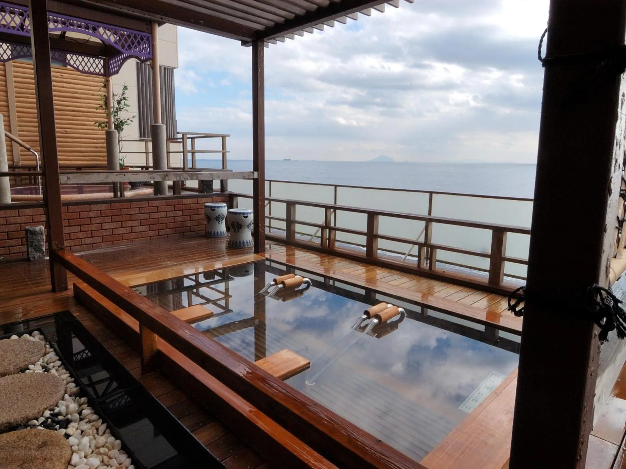 Hot Spring Bath in Inatori Tokai Hotel Yuen