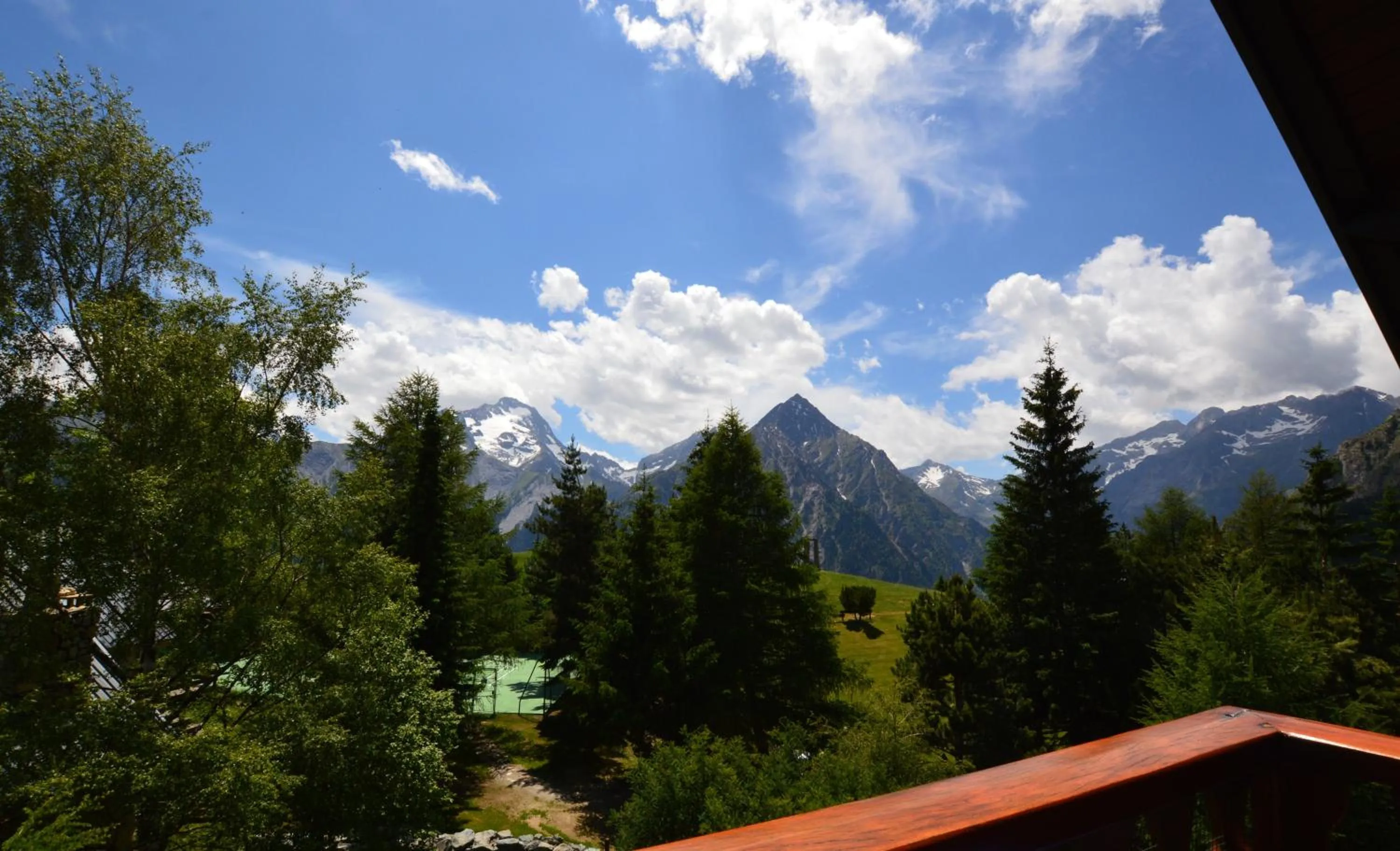 Mountain view in Hôtel Serre Palas