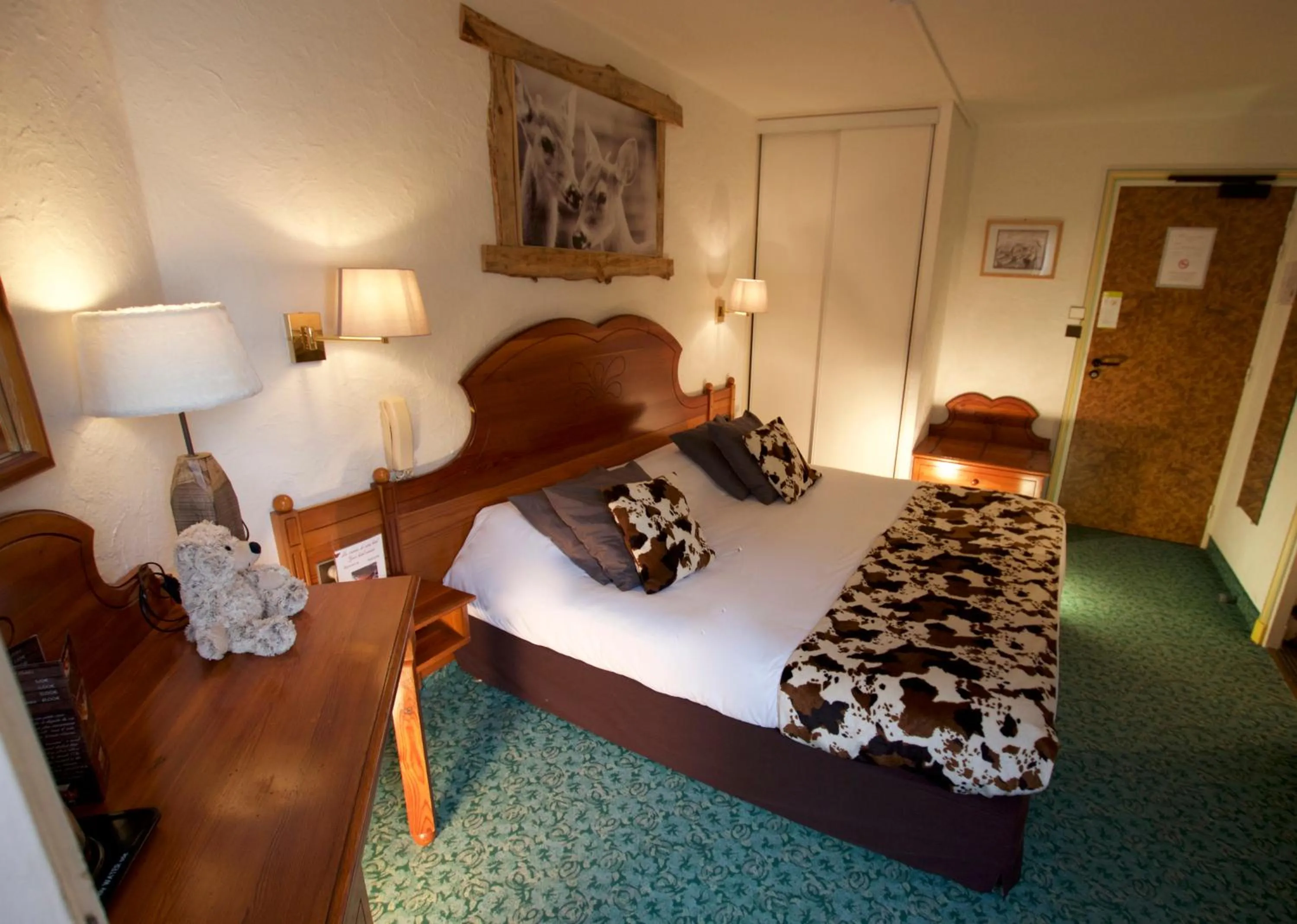 Bed in Hôtel Serre Palas