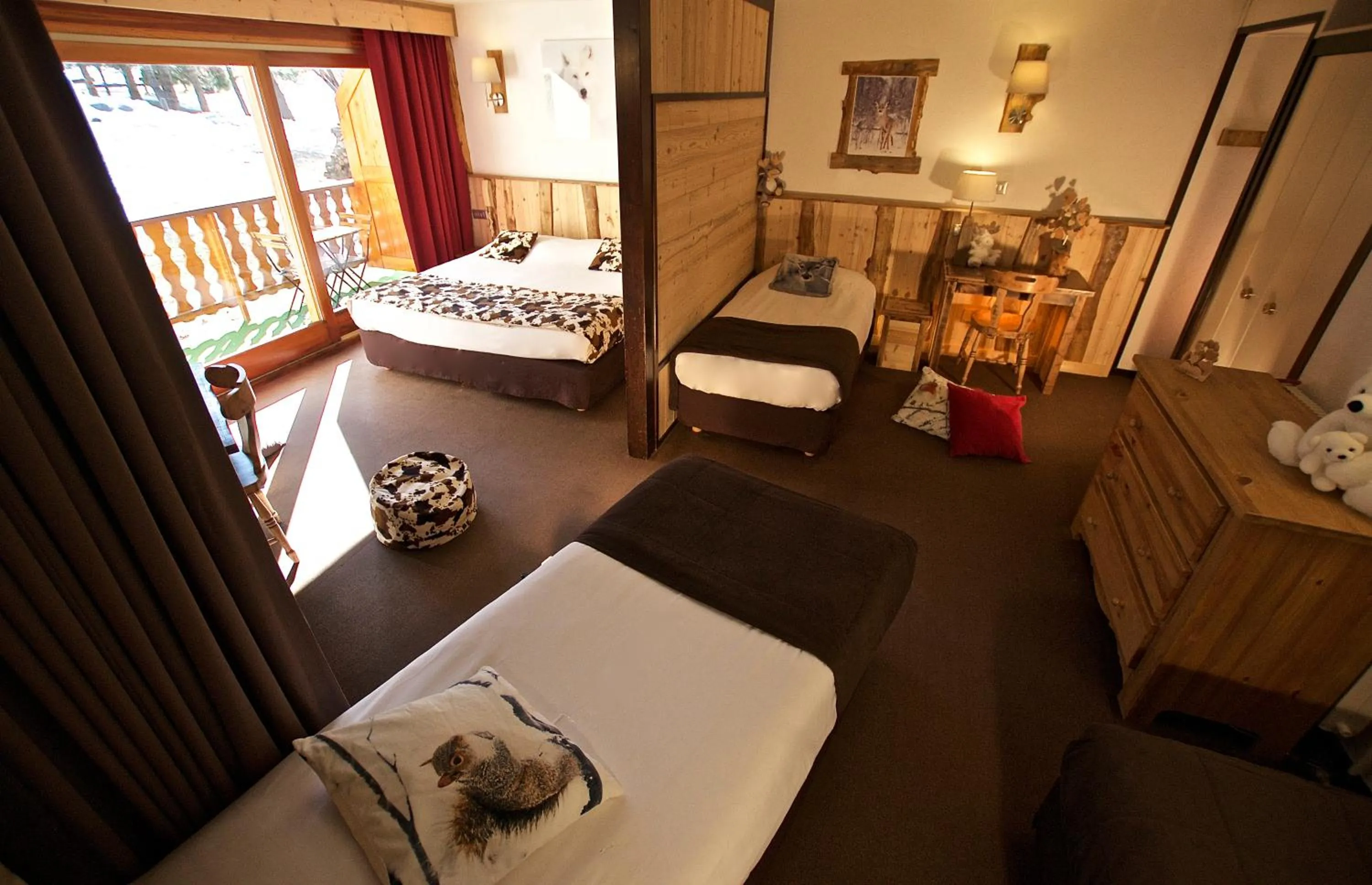 Bed in Hôtel Serre Palas