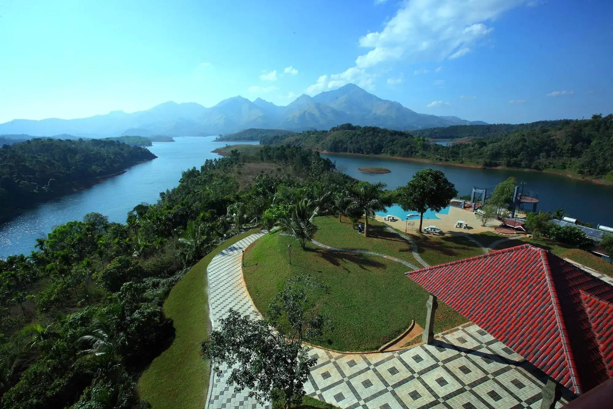 Lake view in Arayal Resort-A Unit of Sharoy Resort Lake view in Arayal Resort-A Unit of Sharoy Resort