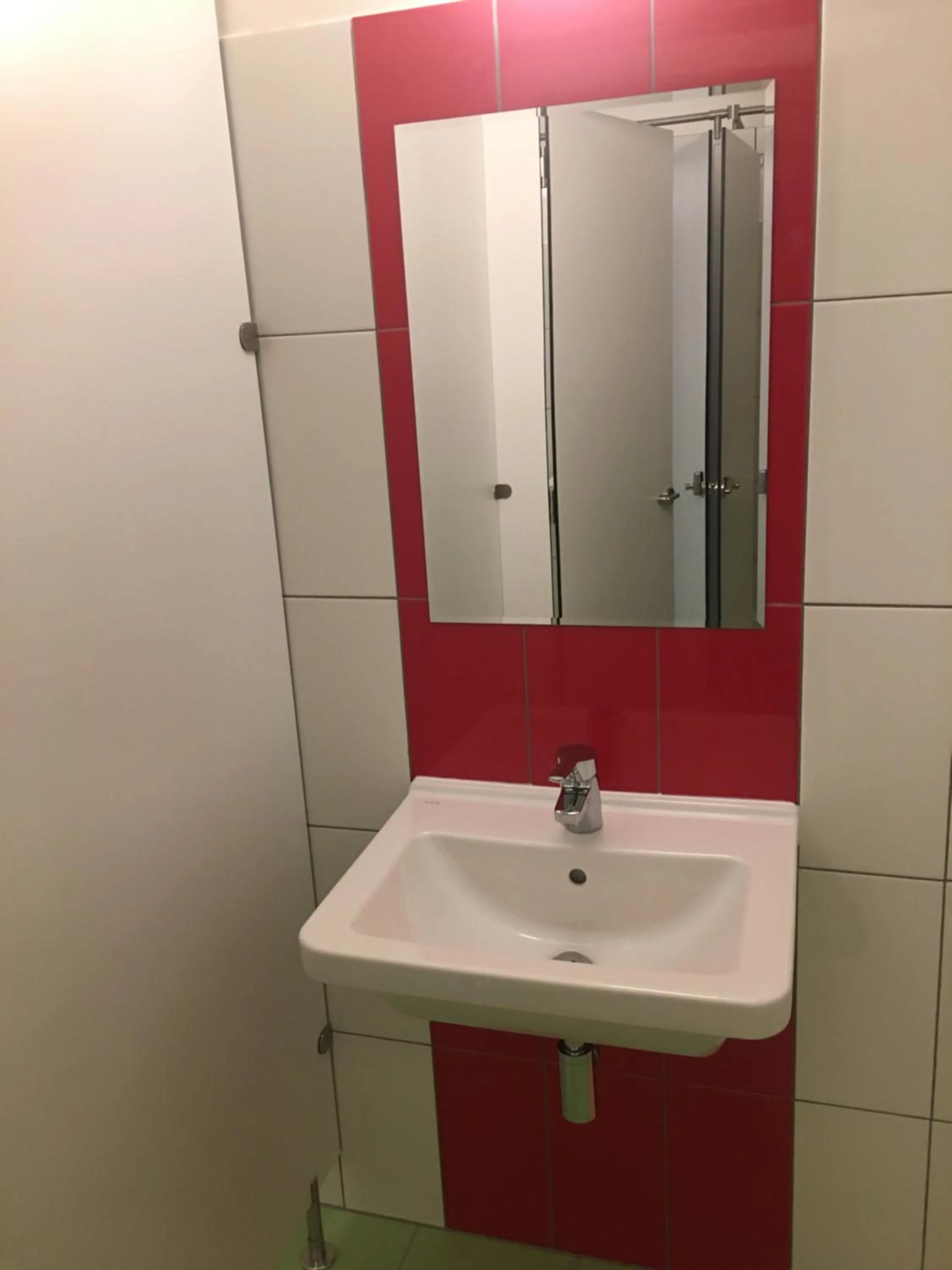 Expo capsule Hostel