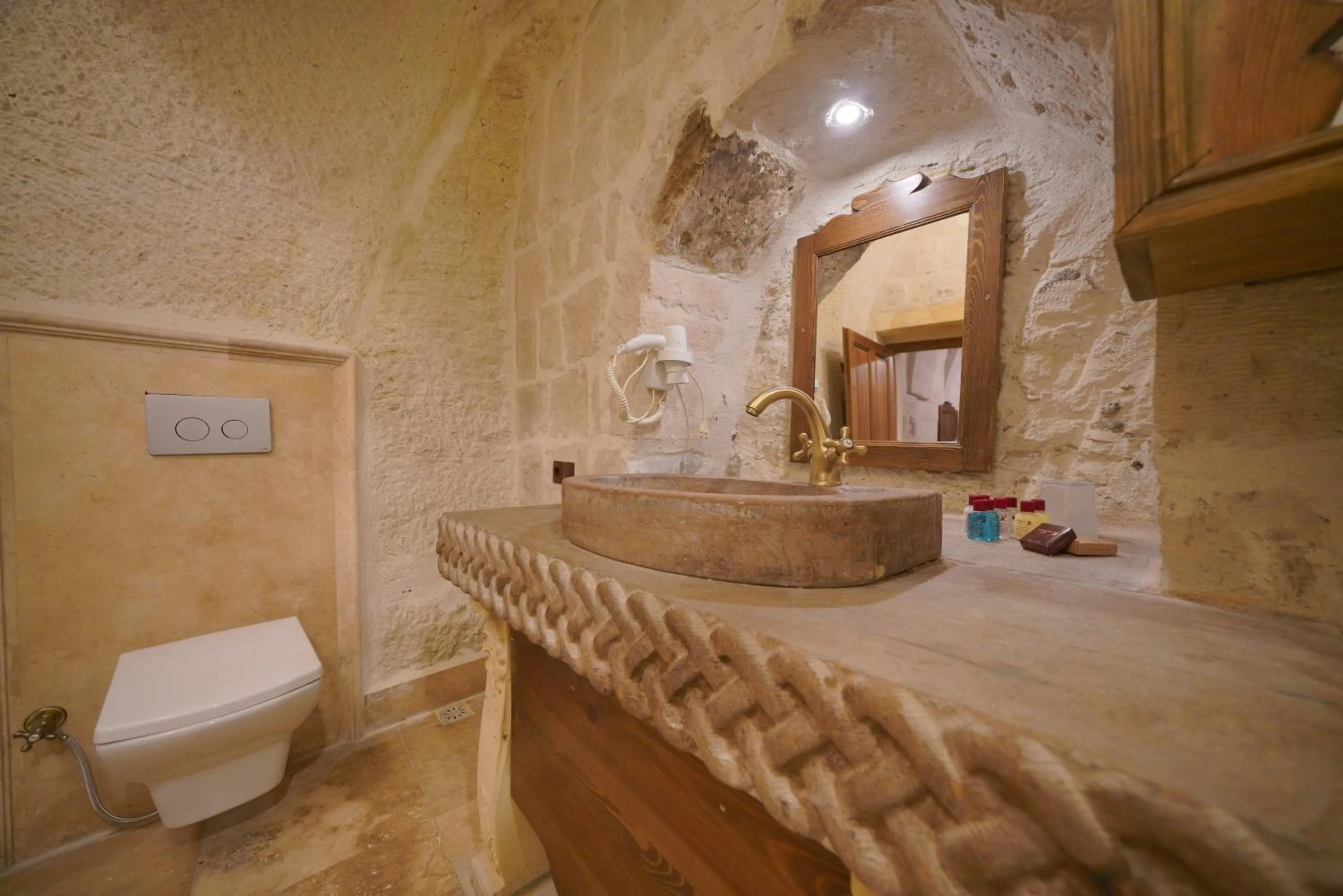 Bathroom in Fairyland Cave Hotel