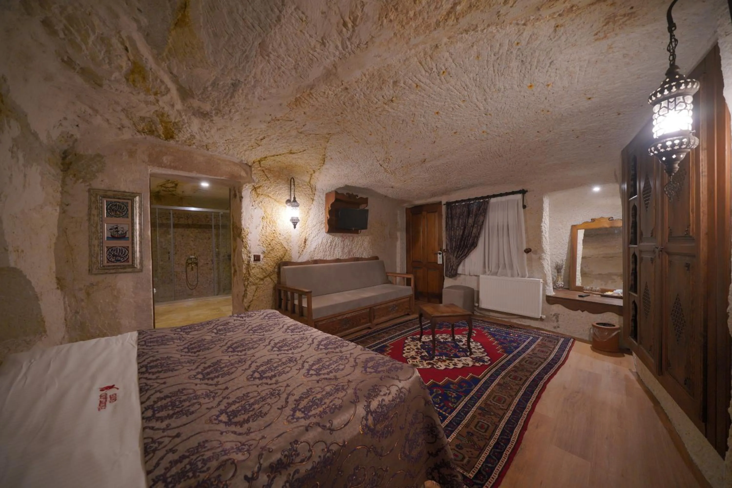 Massage, Bed in Fairyland Cave Hotel