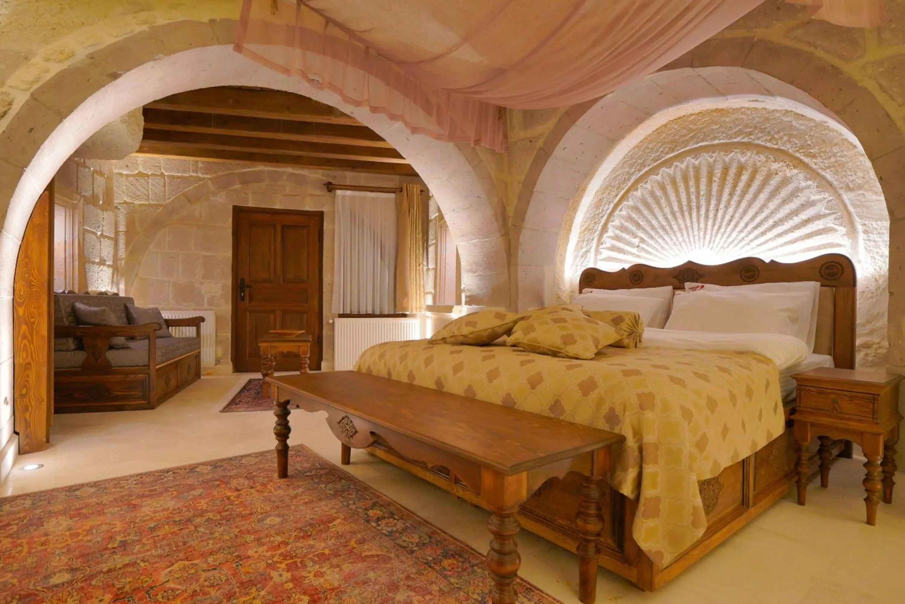 Bed in Fairyland Cave Hotel
