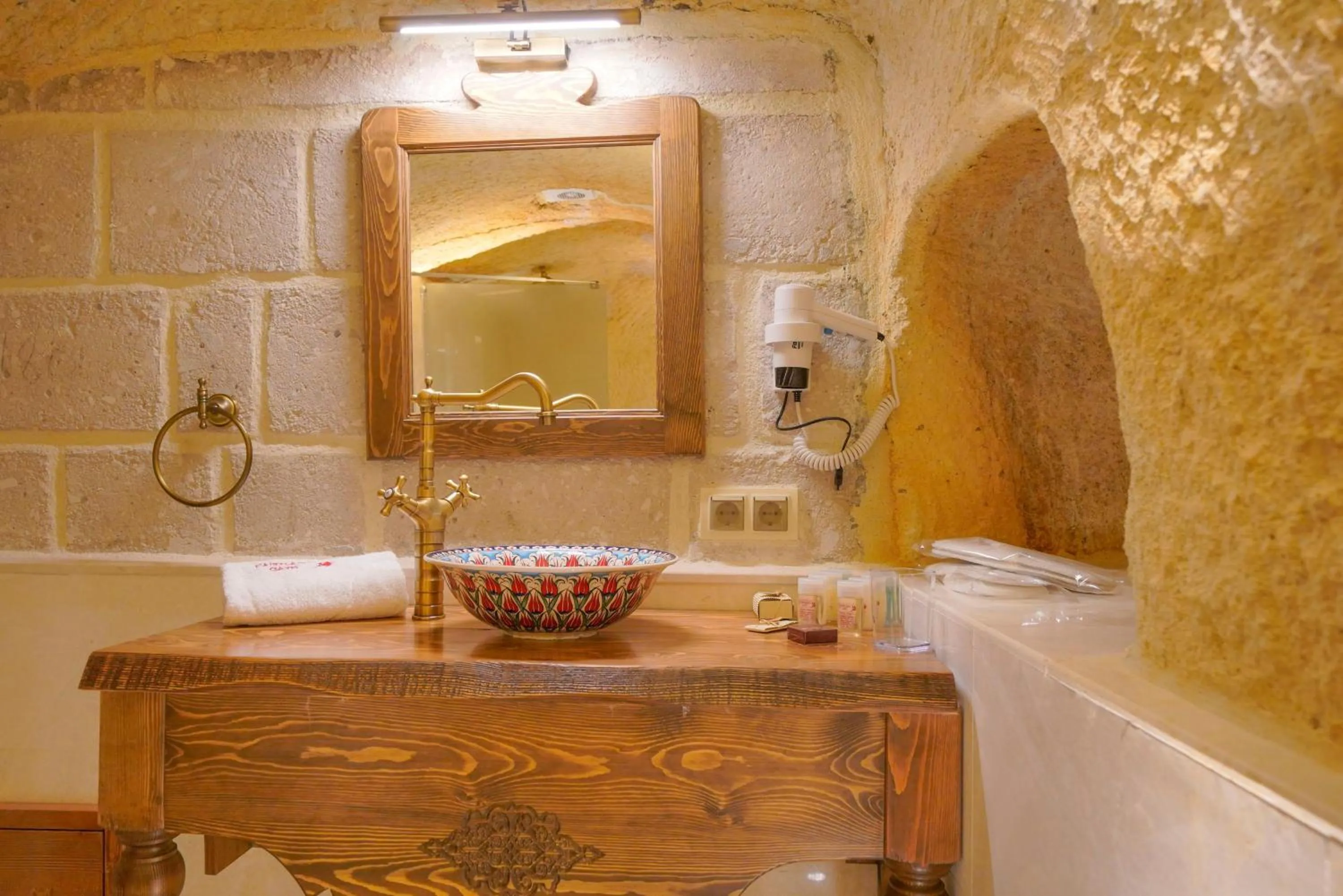 Bathroom in Fairyland Cave Hotel