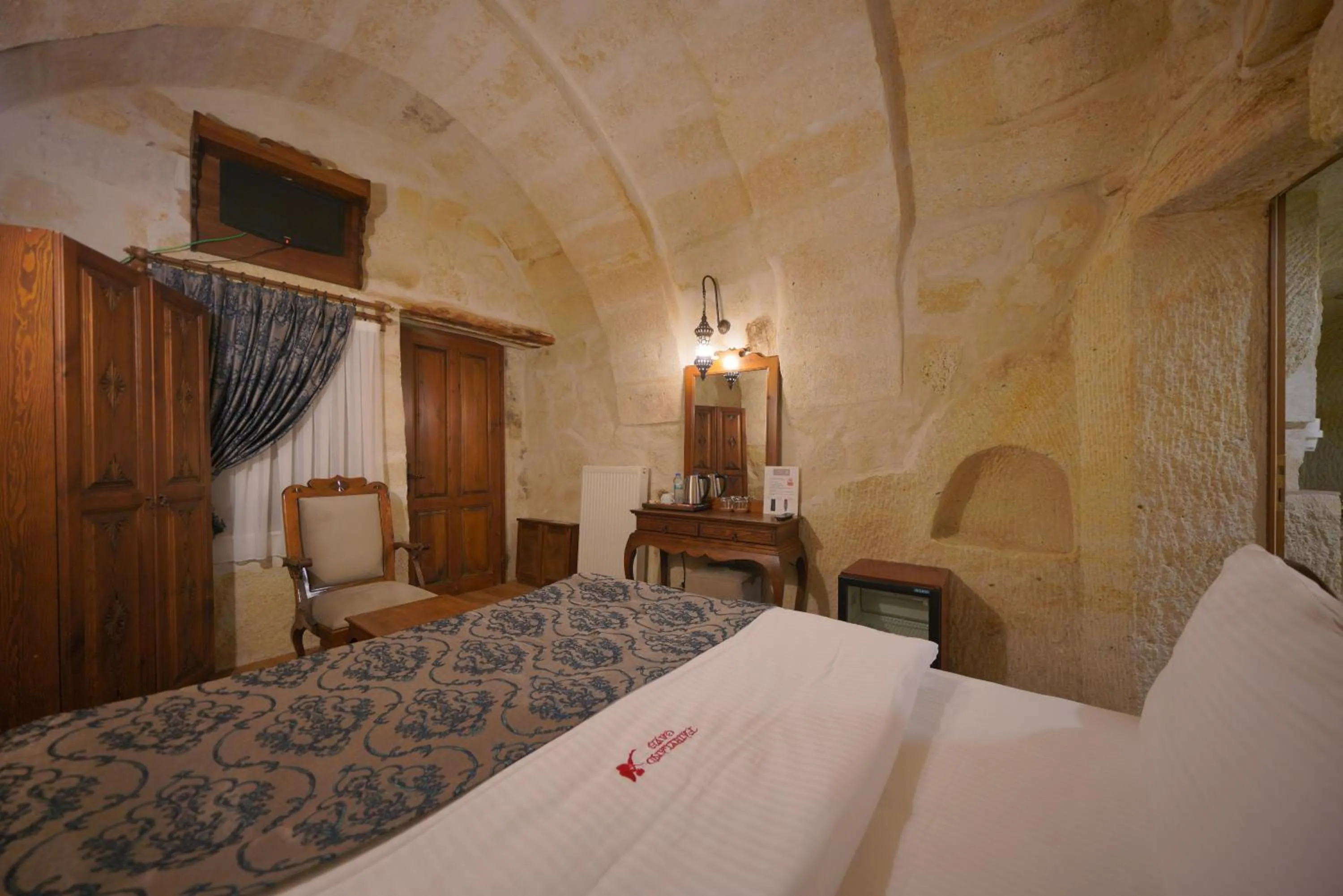 Massage, Bed in Fairyland Cave Hotel