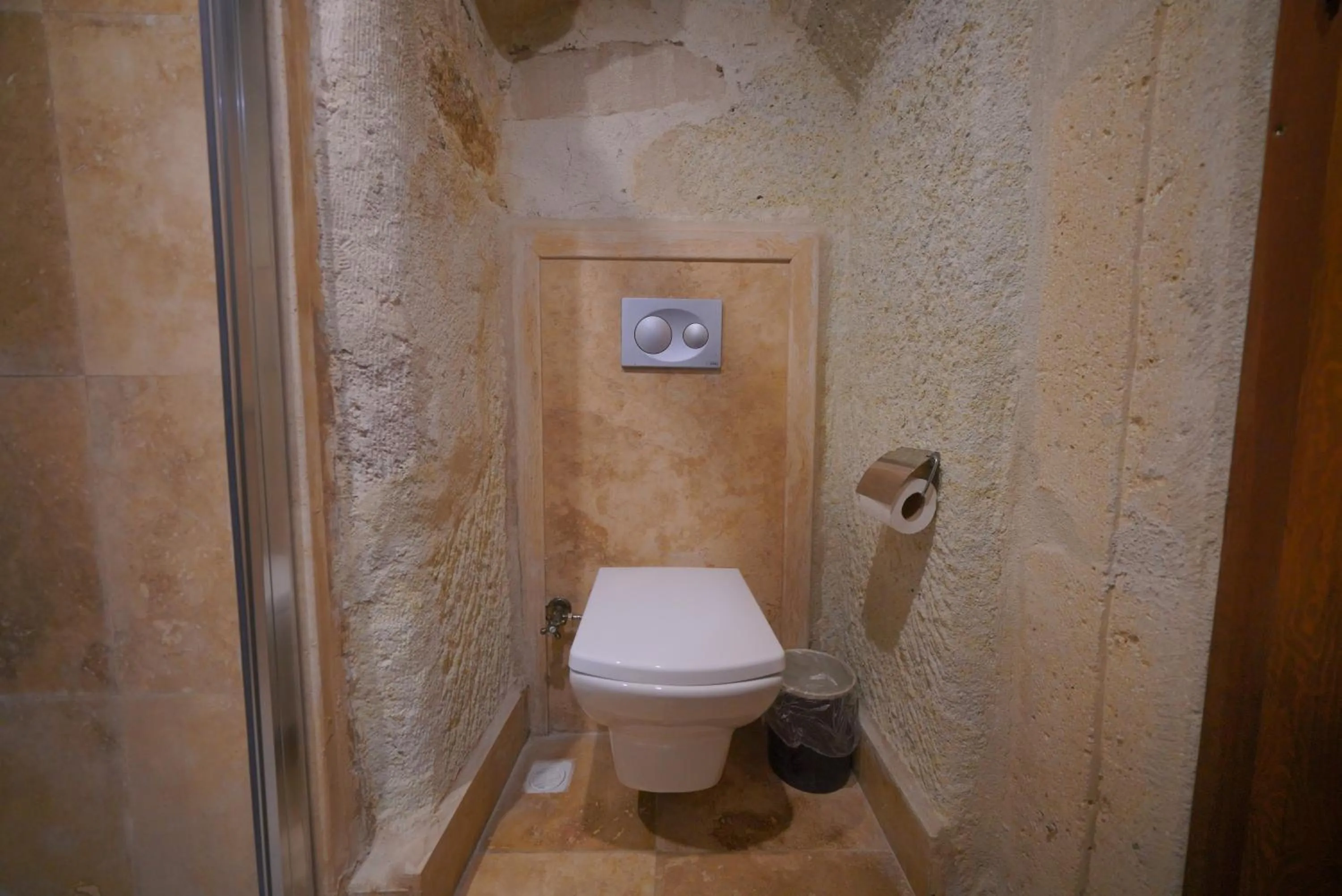 Toilet in Fairyland Cave Hotel
