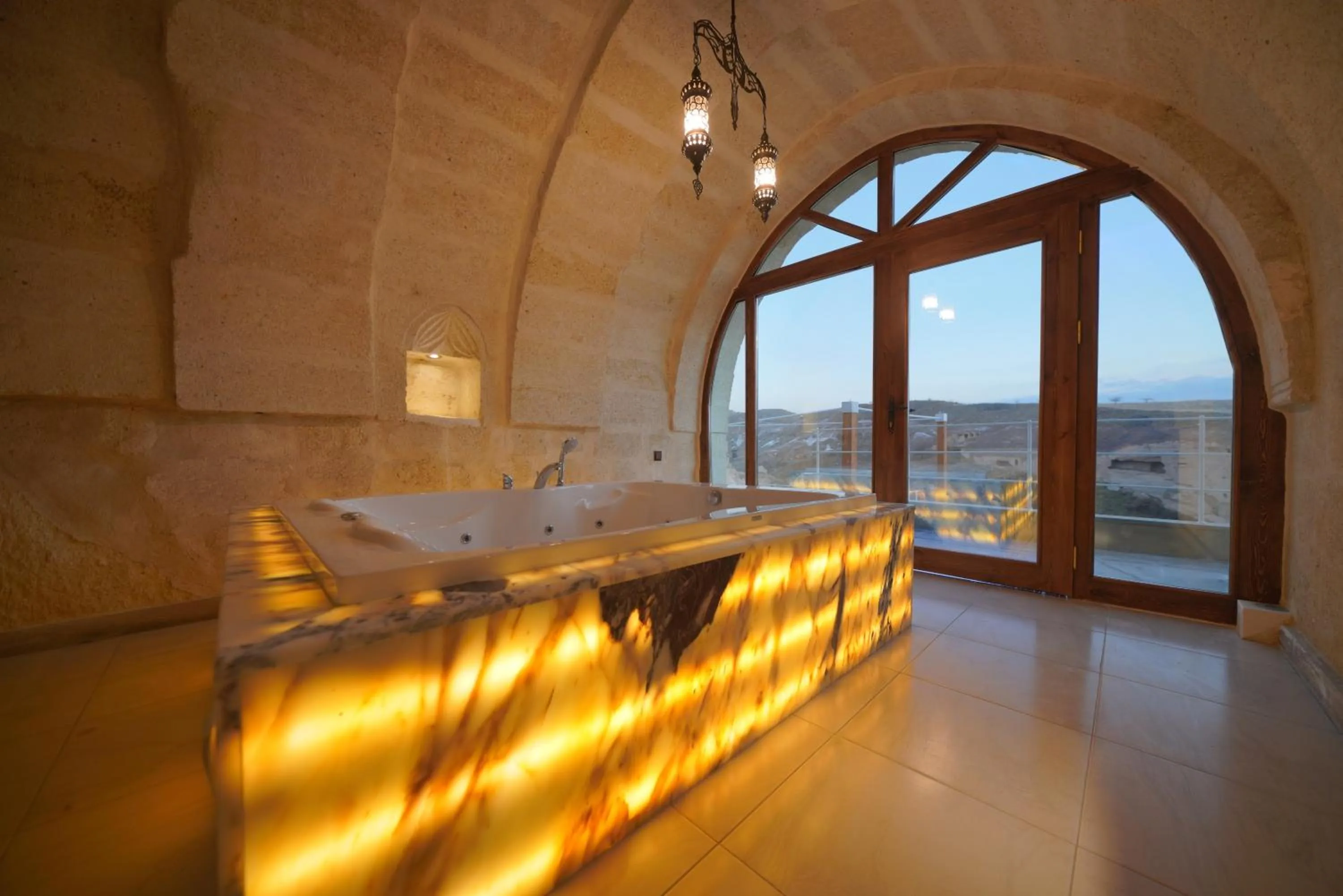 Hot Tub in Fairyland Cave Hotel