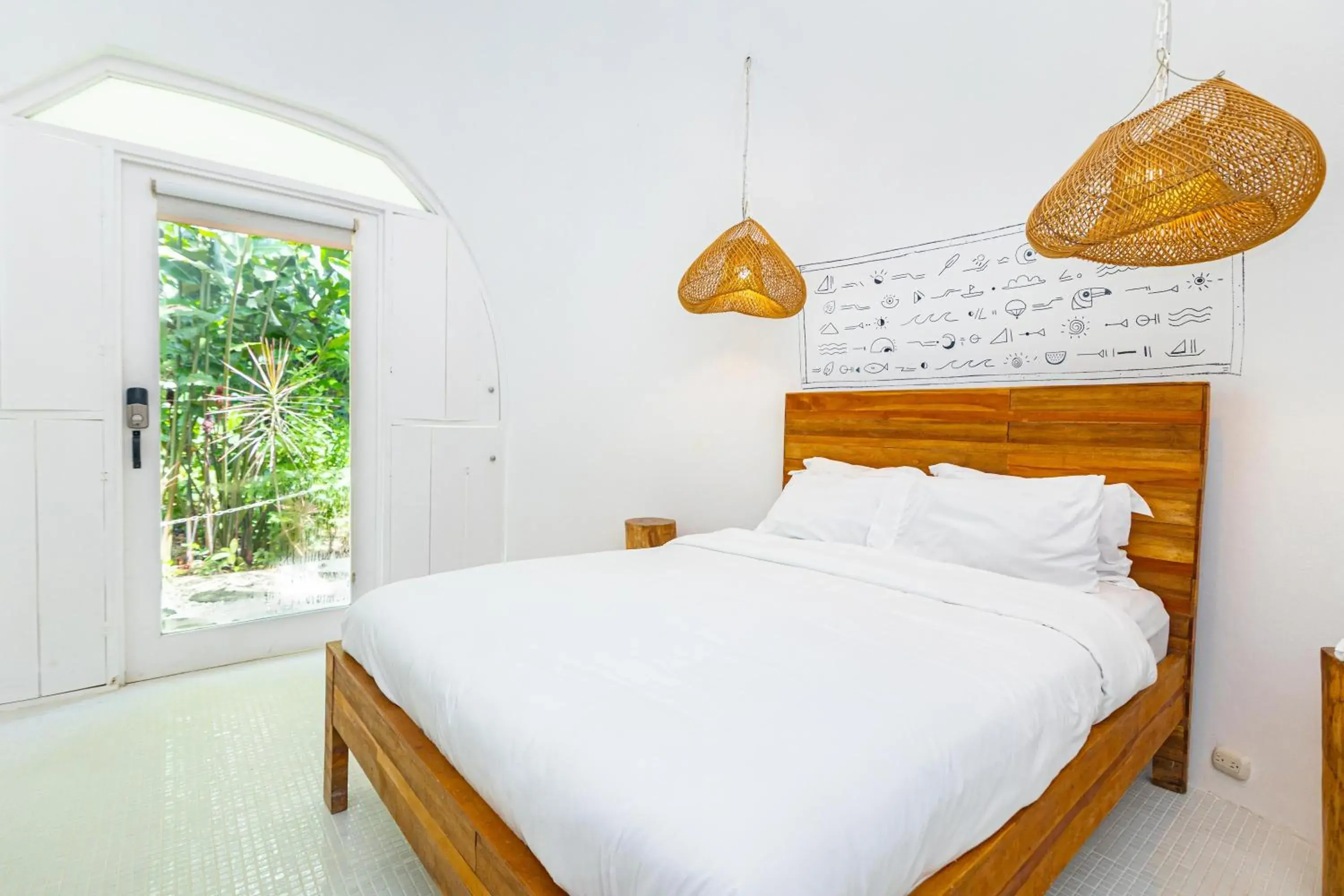 Bed in Igloo Beach Lodge Bed in Igloo Beach Lodge