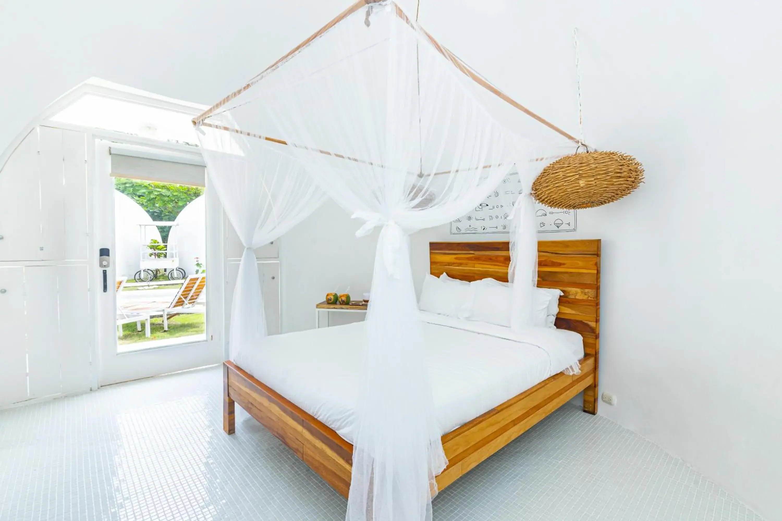 Bed in Igloo Beach Lodge Bed in Igloo Beach Lodge