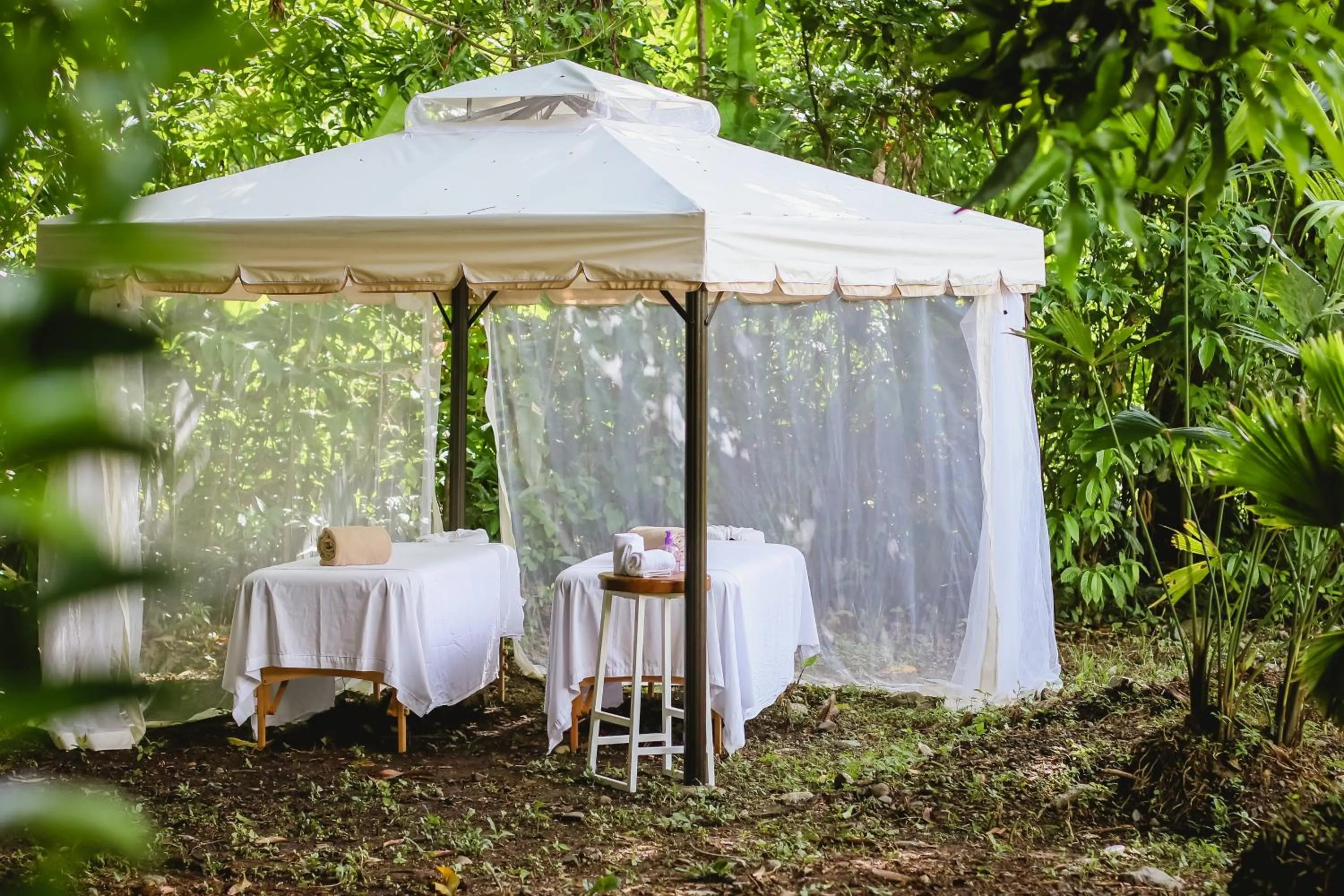 Massage in Igloo Beach Lodge