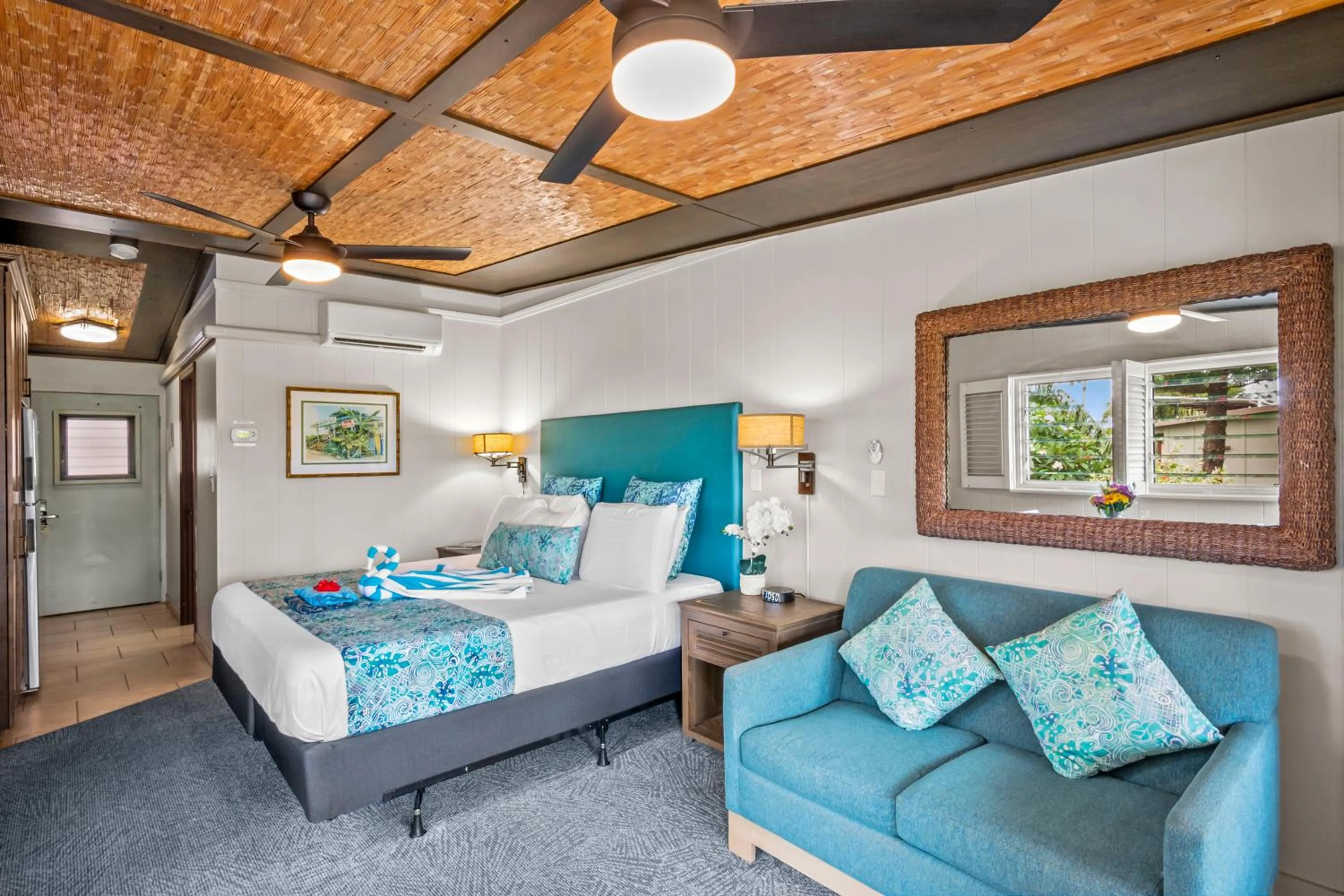 Living room in The Mauian Hotel