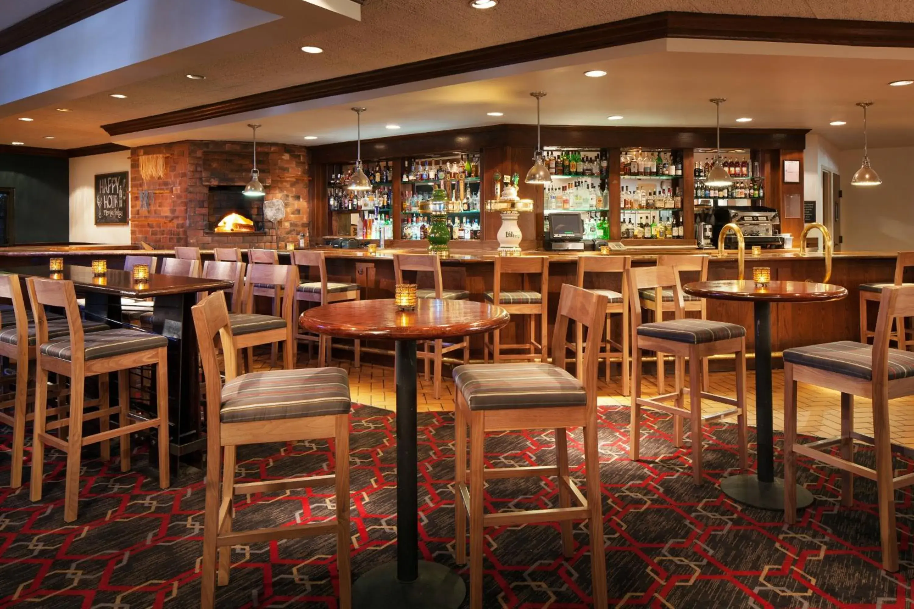 Lounge or bar in Four Points by Sheraton Pleasanton Lounge or bar in Four Points by Sheraton Pleasanton